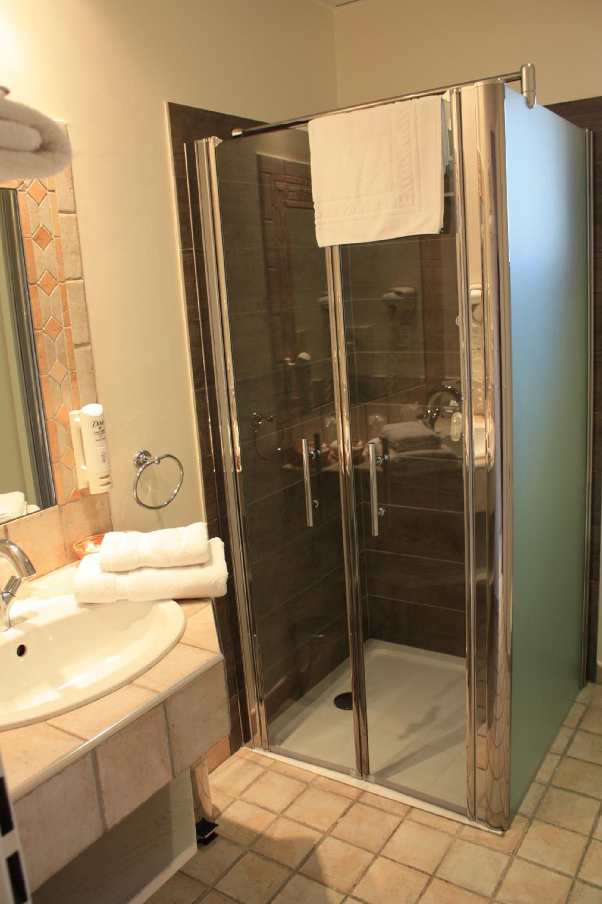 Double Room with Terrace - Photo 3