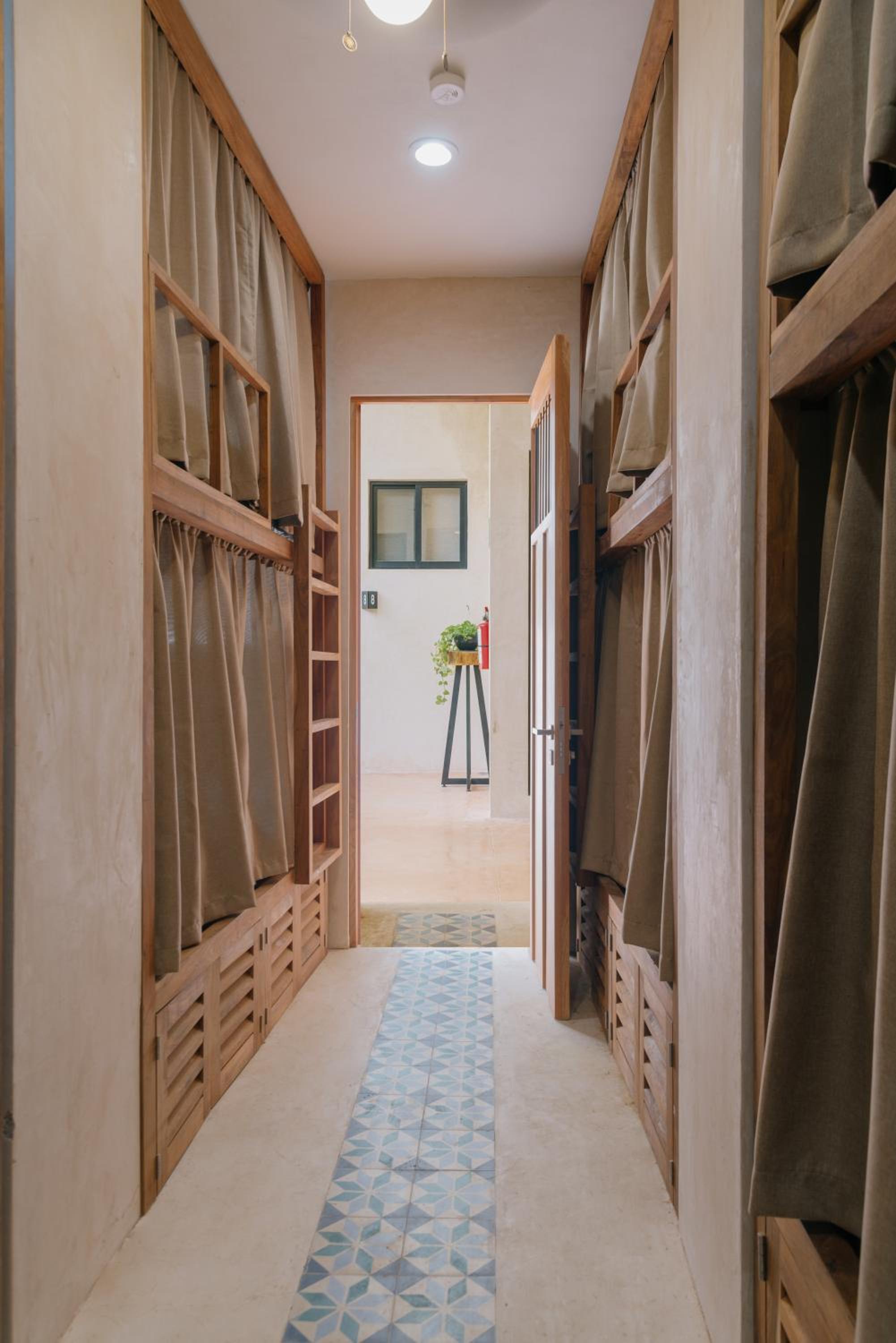 Bed in 8-Bed Dormitory Room photo 2