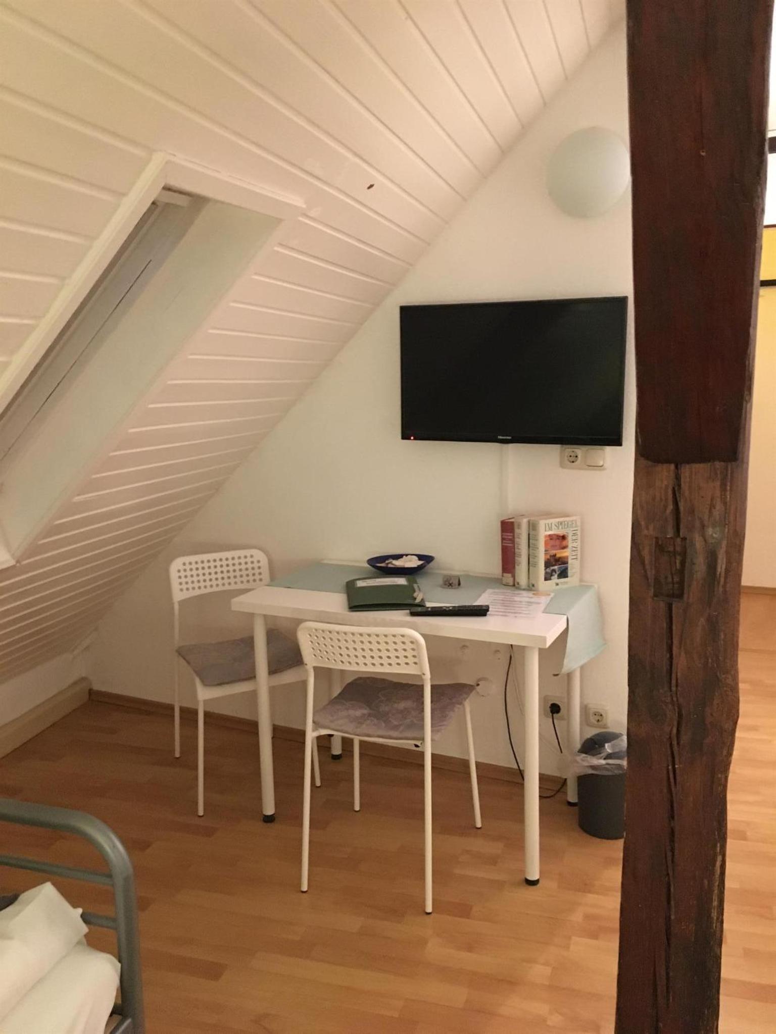 Double Room with Private Bathroom photo 3