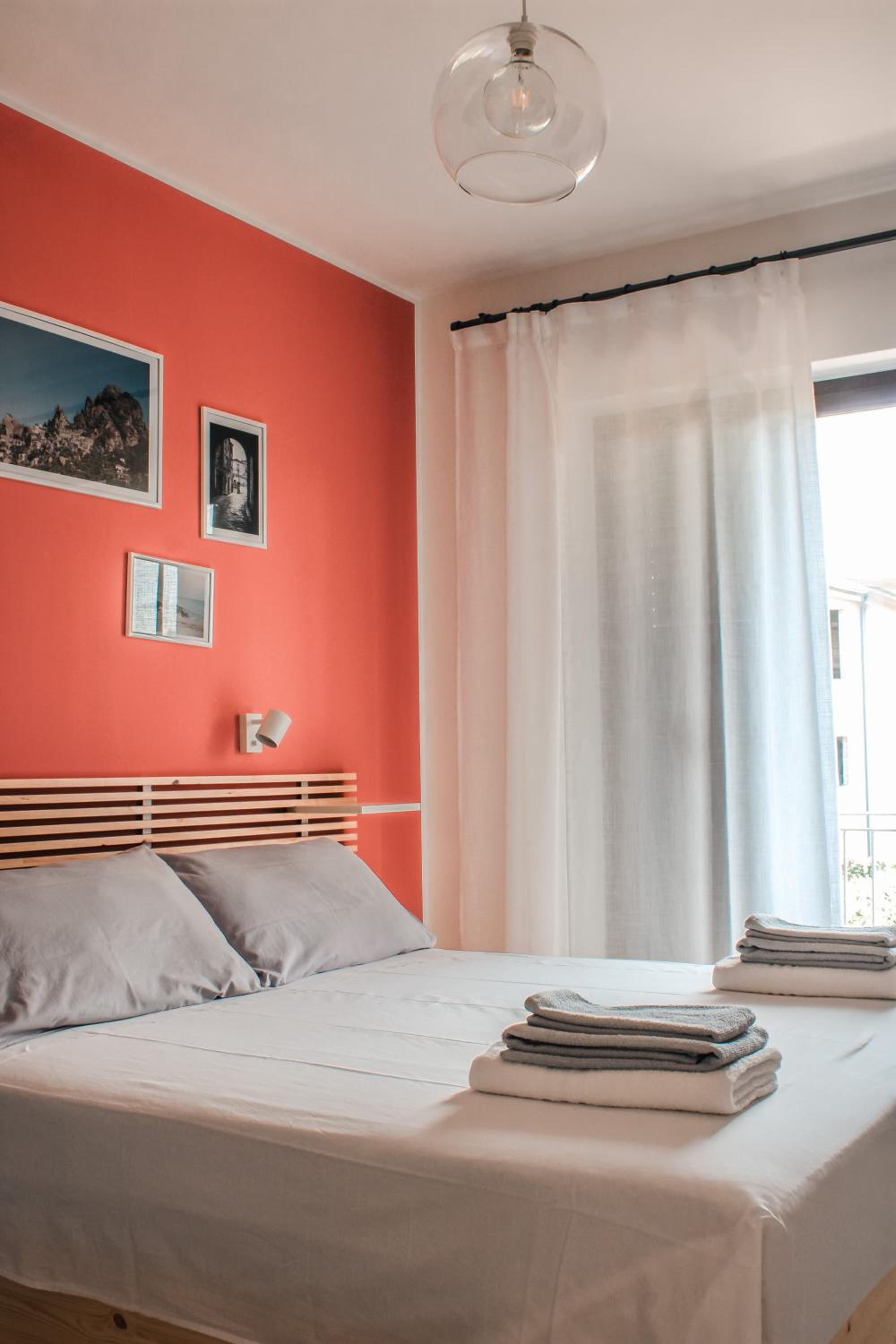 Double Room with Balcony - Photo 1