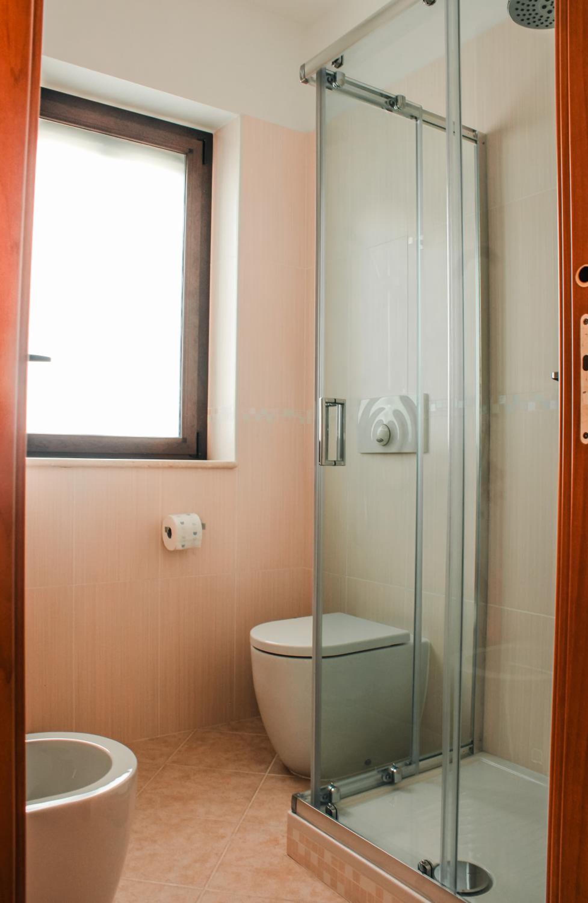 Double Room with Balcony - Photo 2