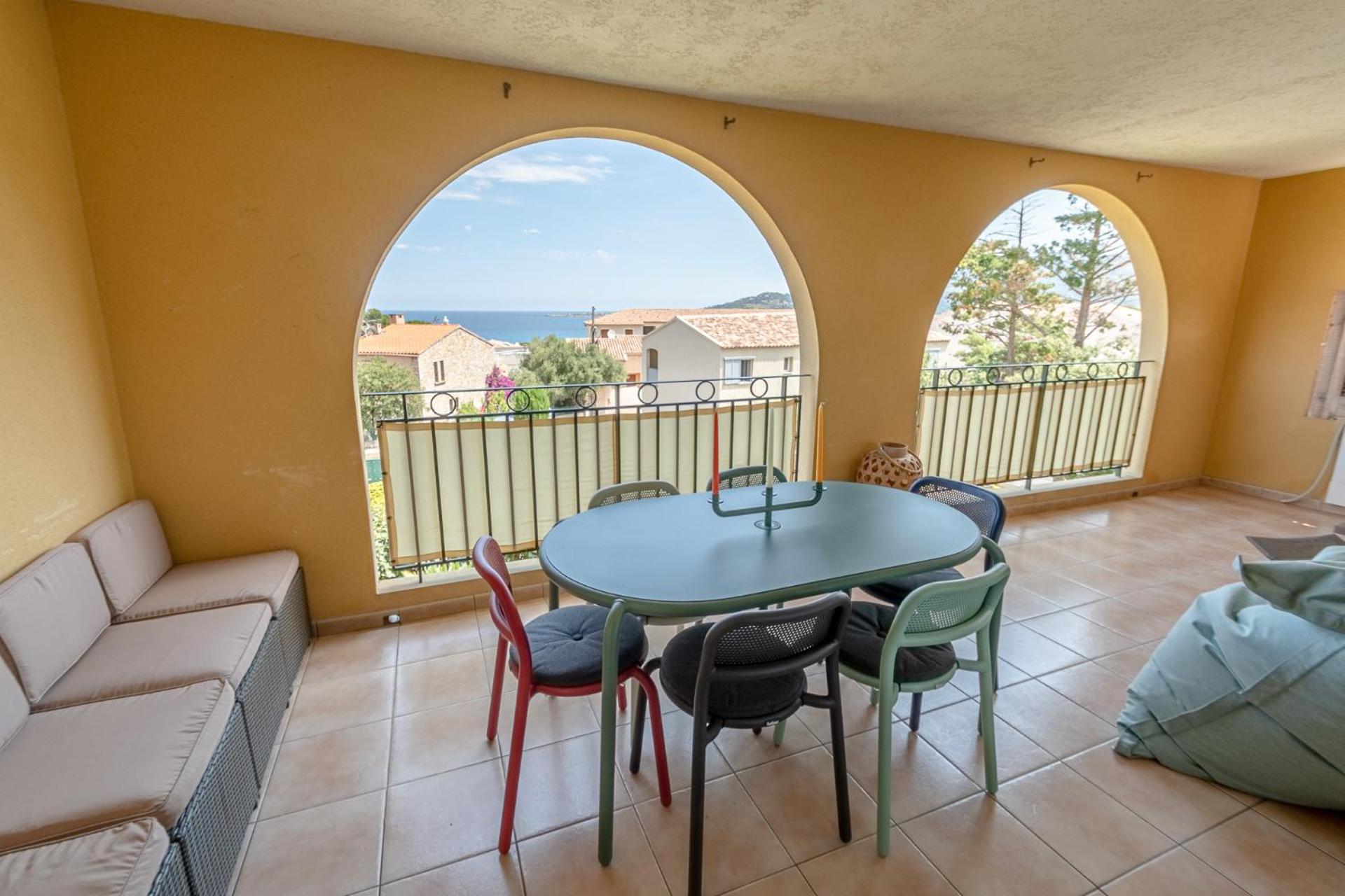 Apartment with Sea View photo 2