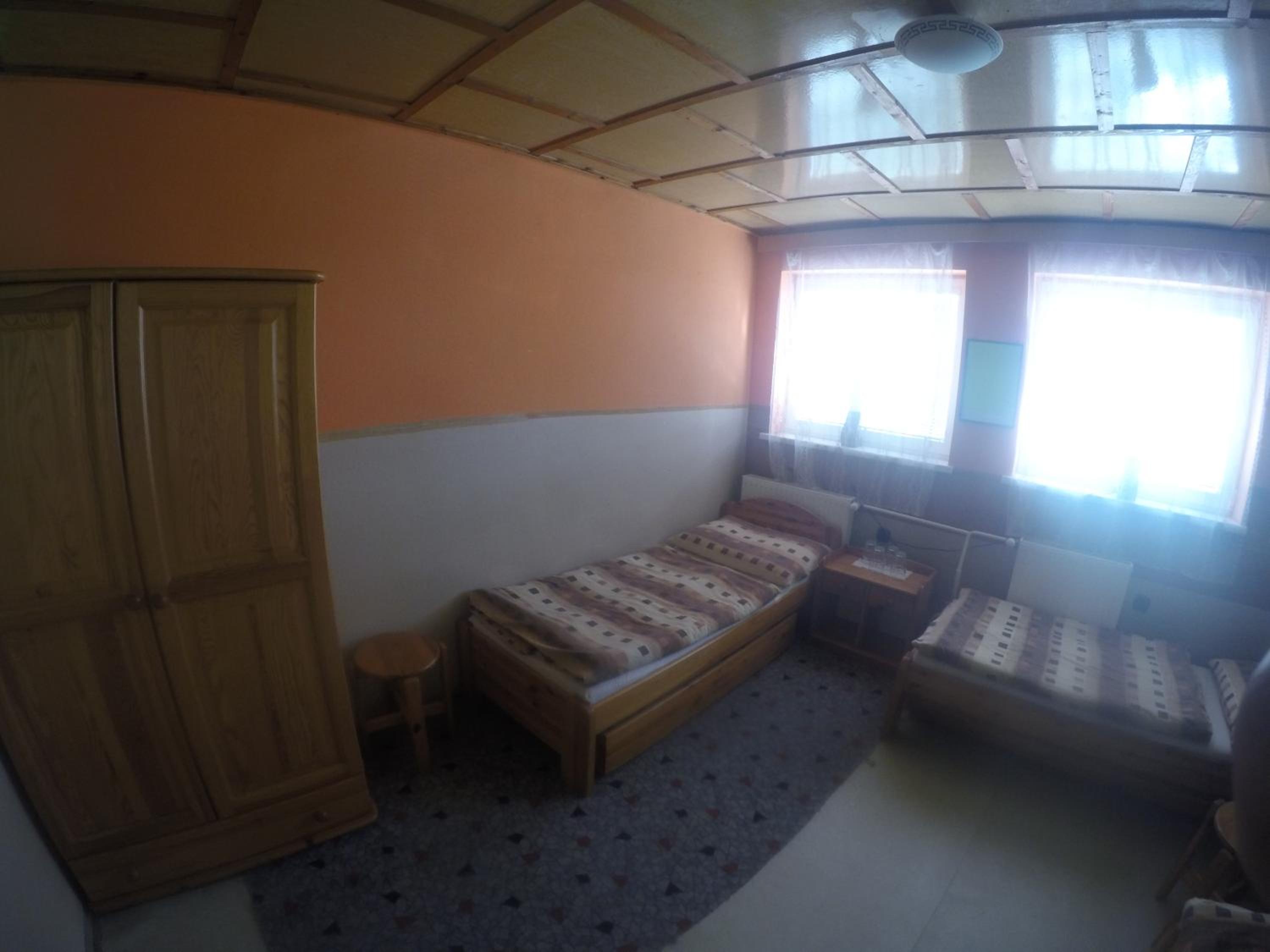 Triple Room - Photo 16