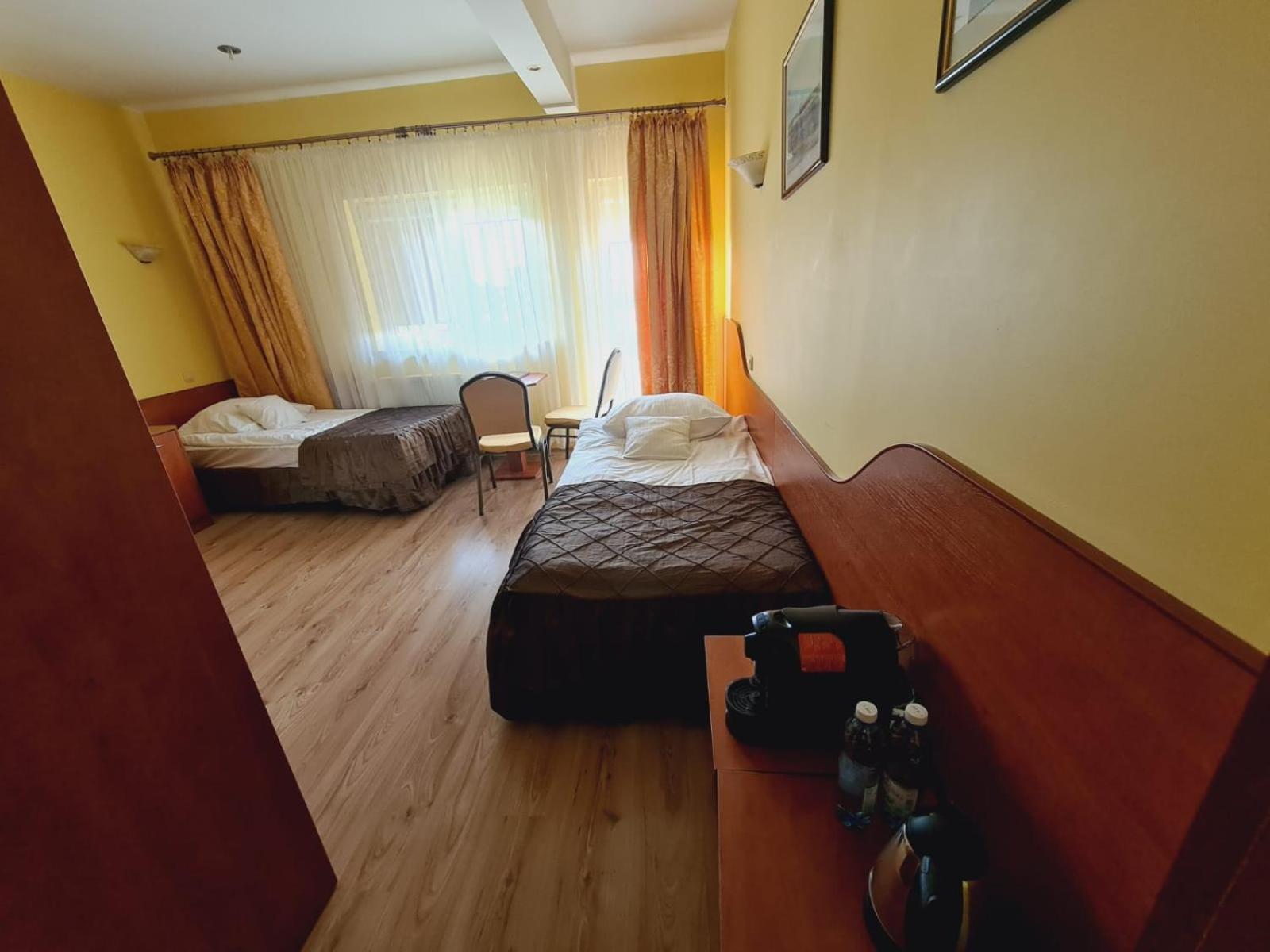 Standard Twin Room with Garden View - Photo 1