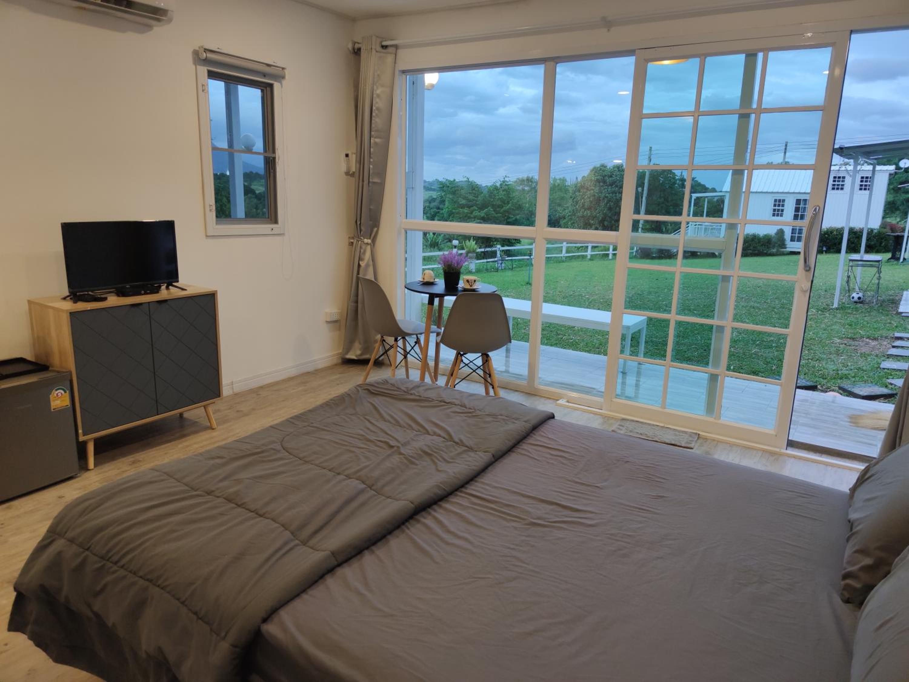 King Room with Mountain View - Photo 6