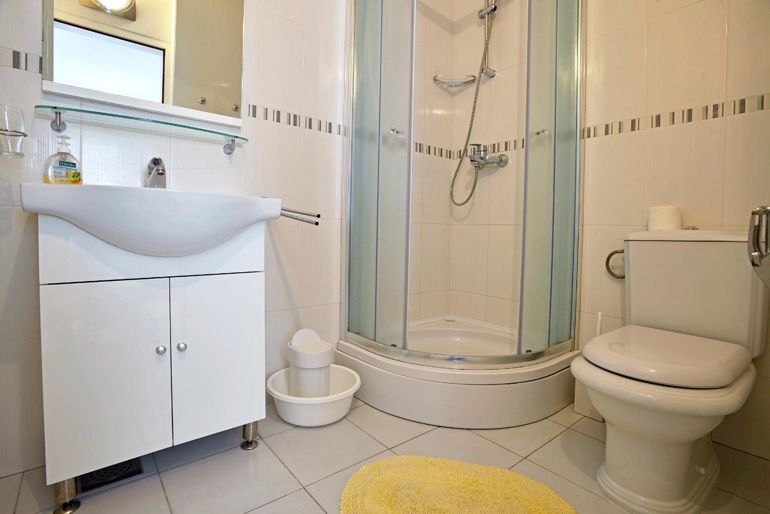 Studio Apartment with Terrace (2 Adults) photo 2