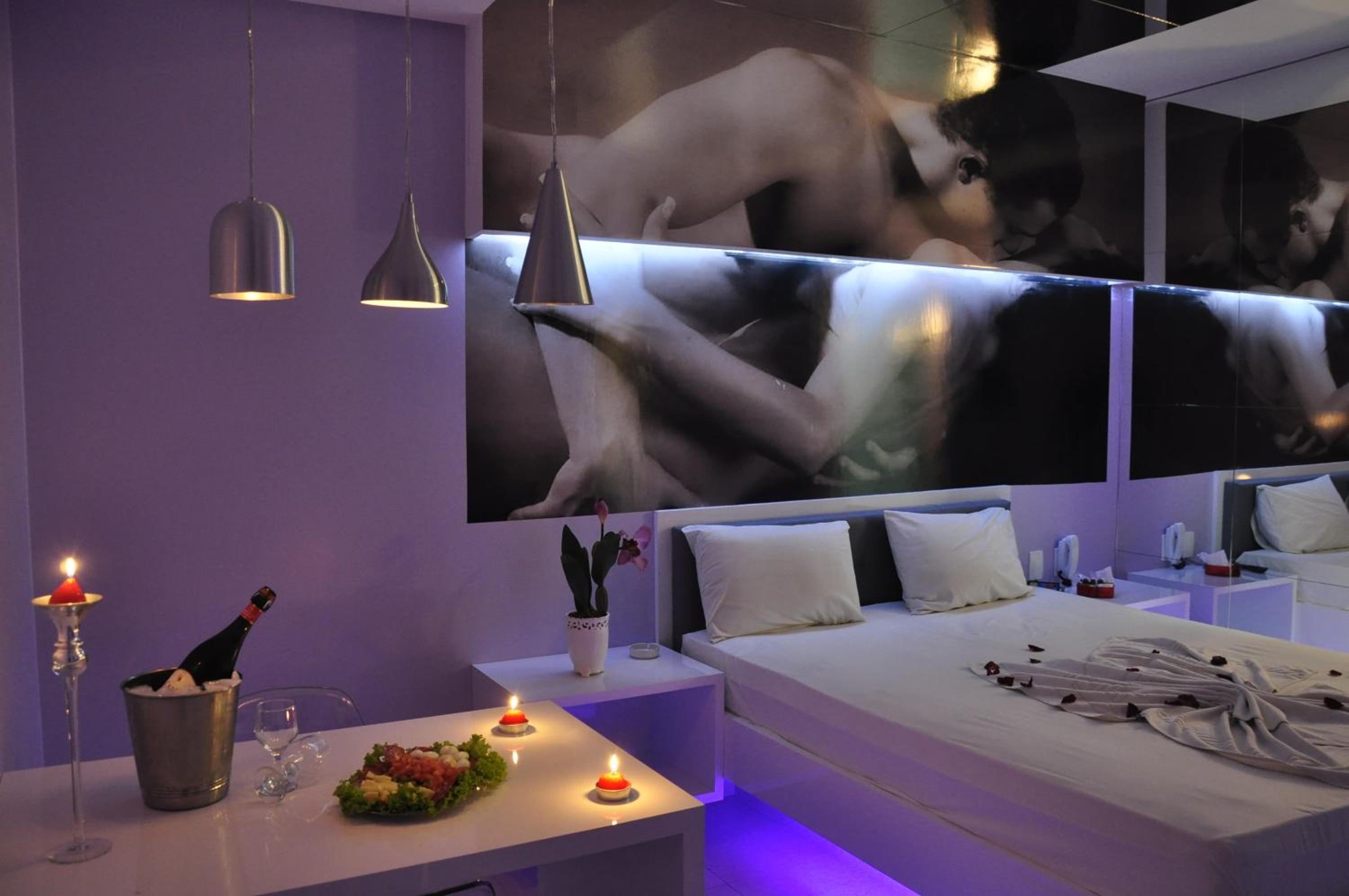Deluxe Suite - Photo 2