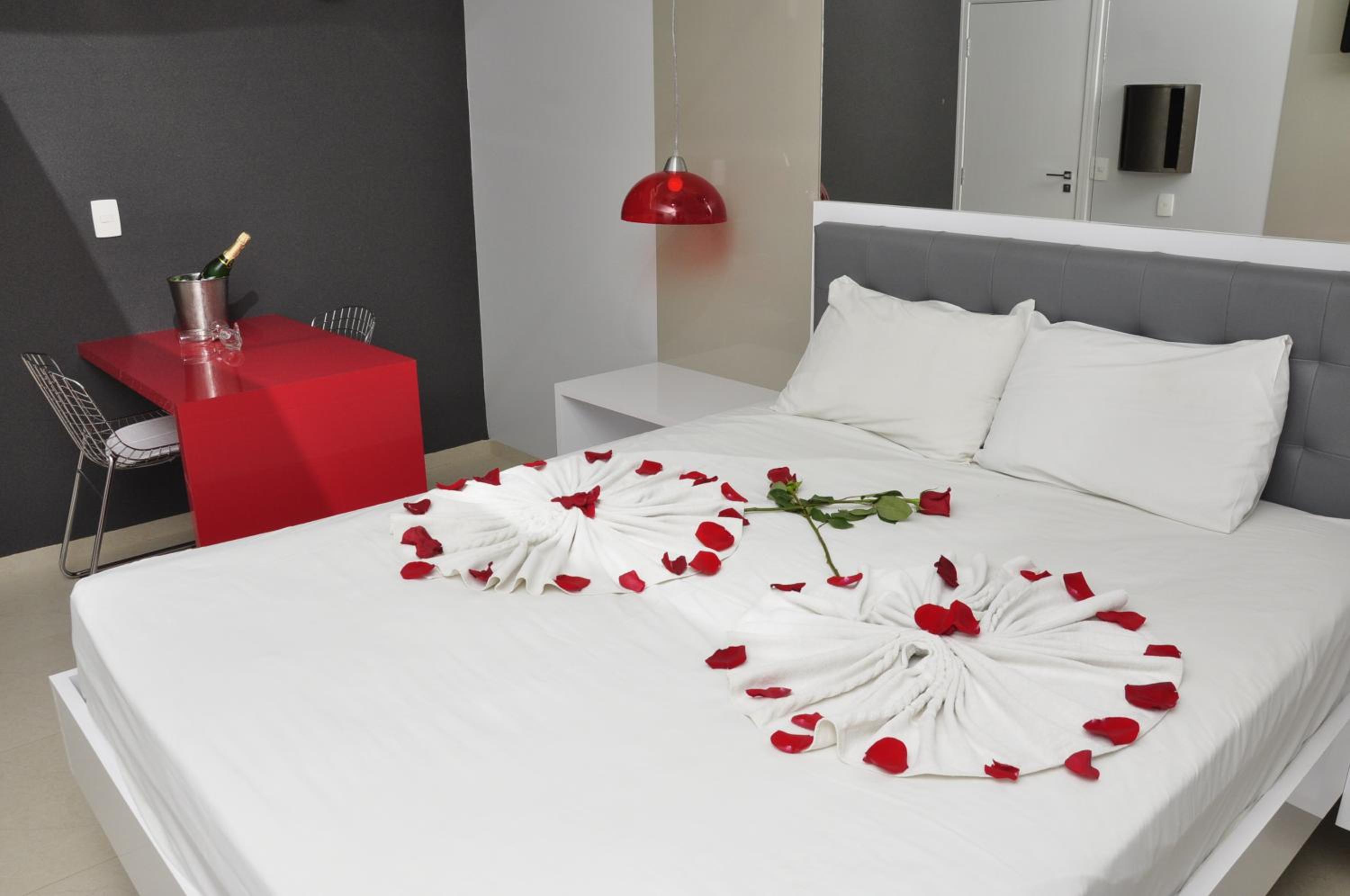 Deluxe Suite - Photo 1