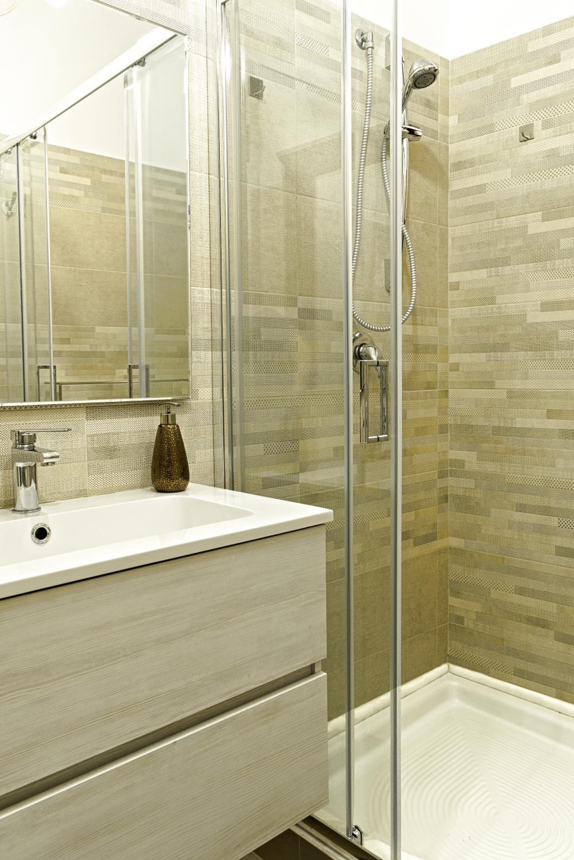 Large Single Room photo 3