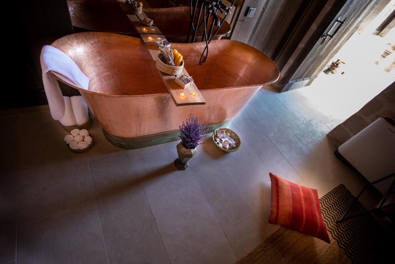 Suite with City View - Photo 5