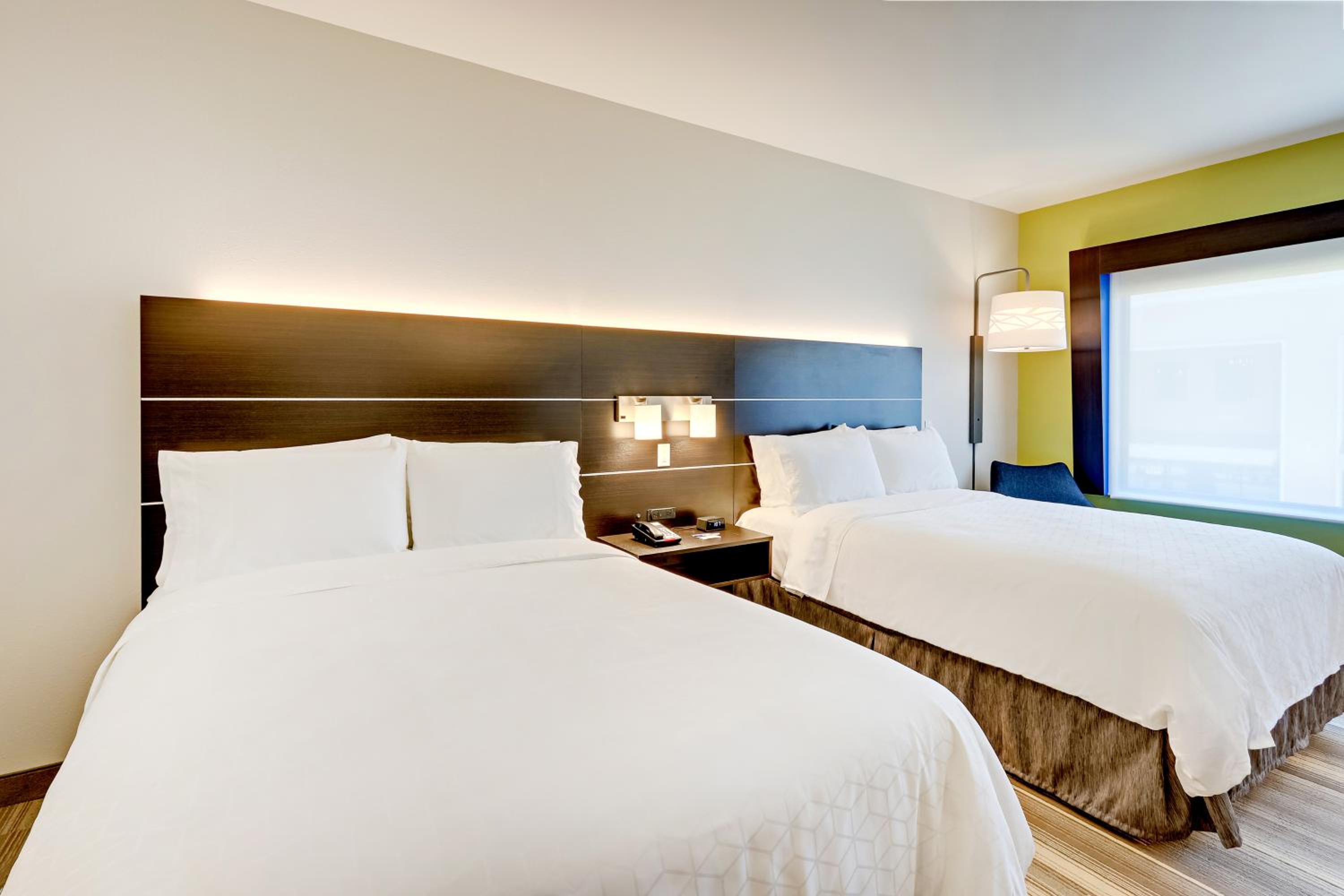 Standard Queen Room with Two Queen Beds - Photo 1