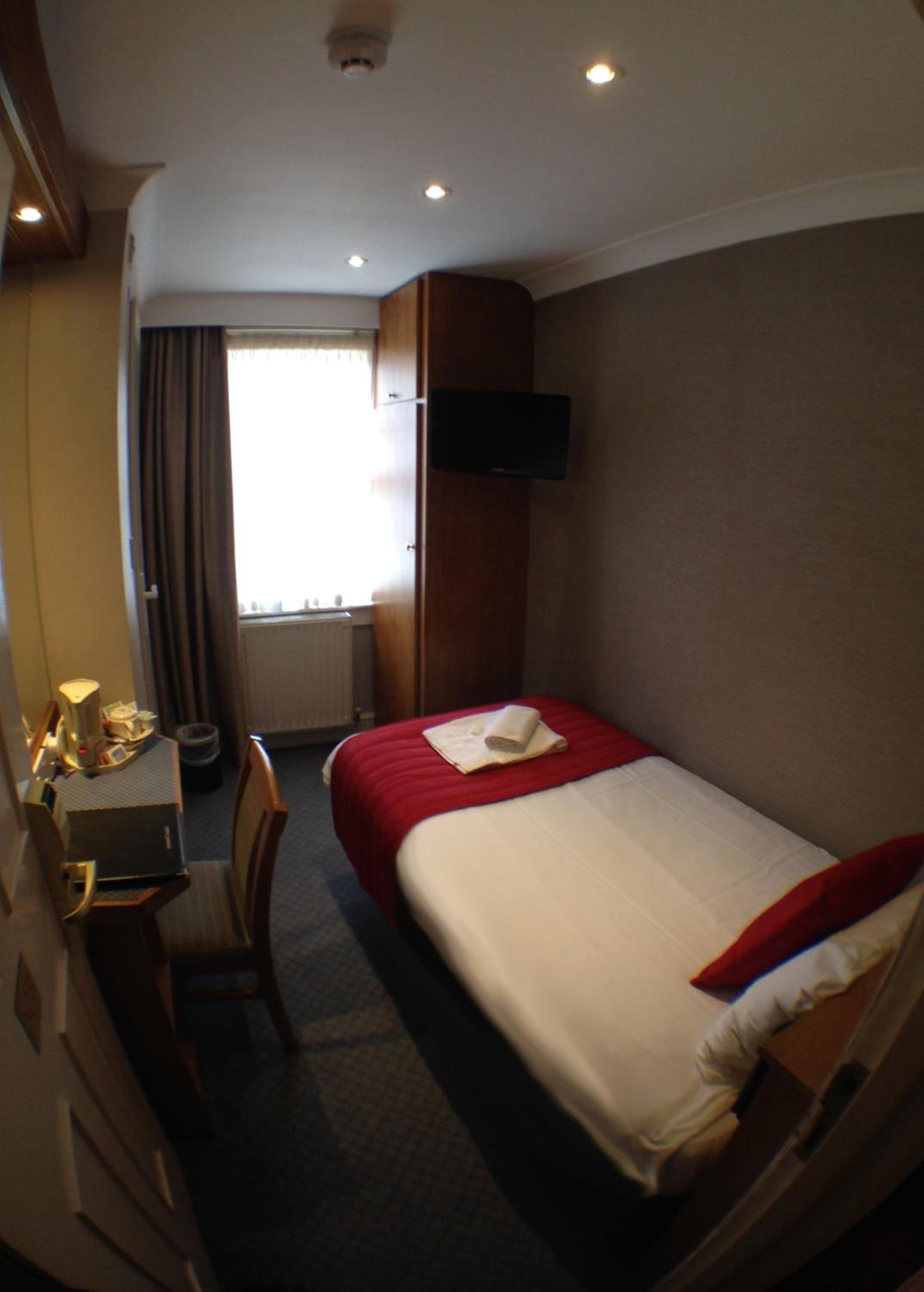 Single Room photo 1