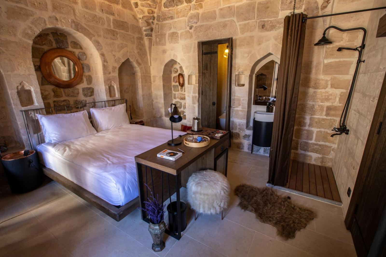 Deluxe Double Room - Photo 7