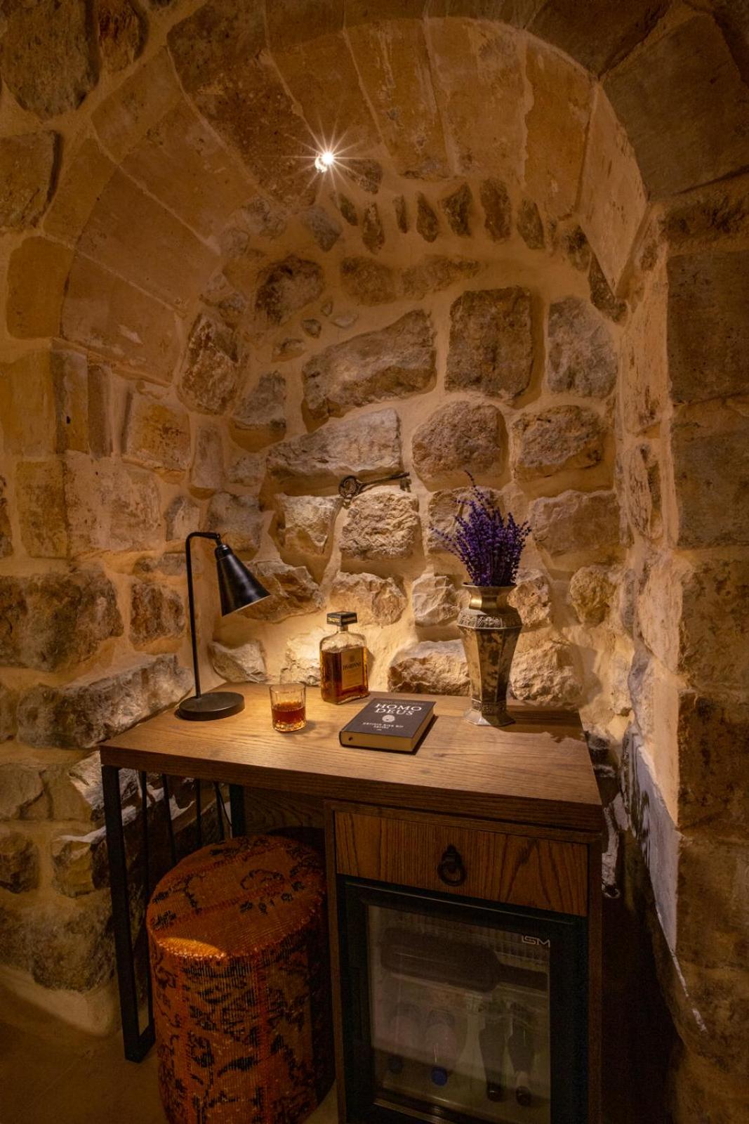 Deluxe Room - Photo 2