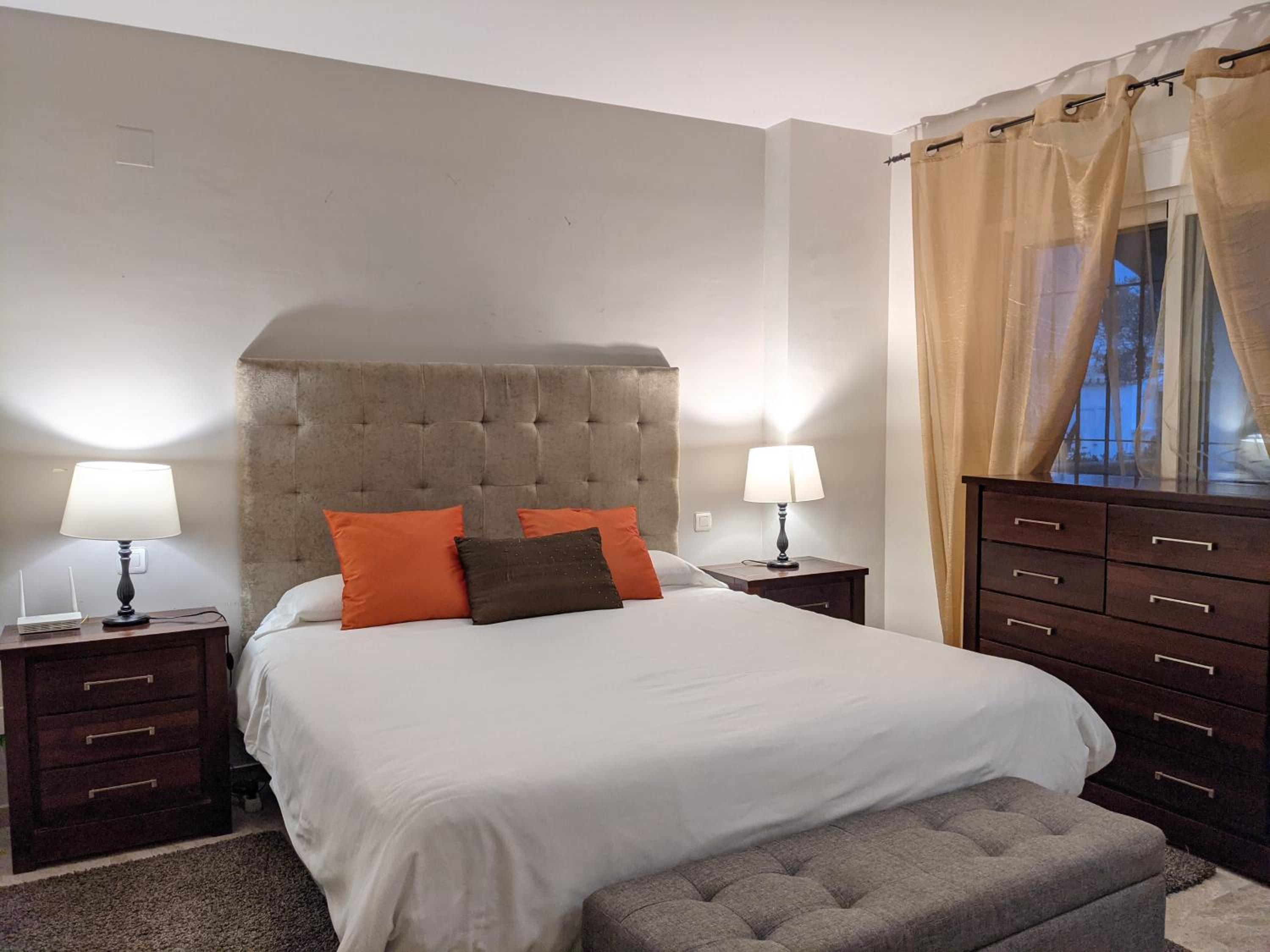 Apartamento con vista a la piscina
