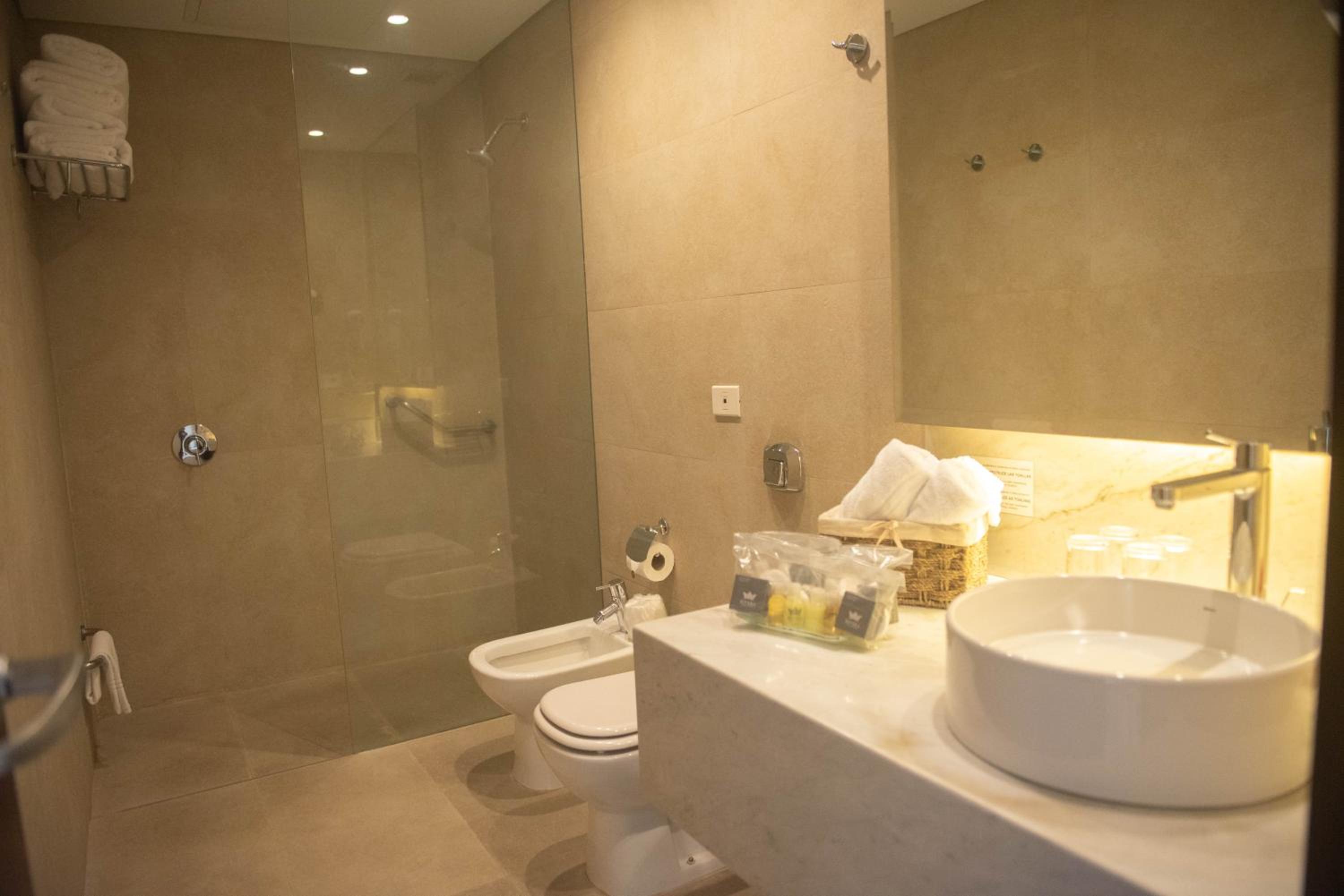 Deluxe Suite photo 1