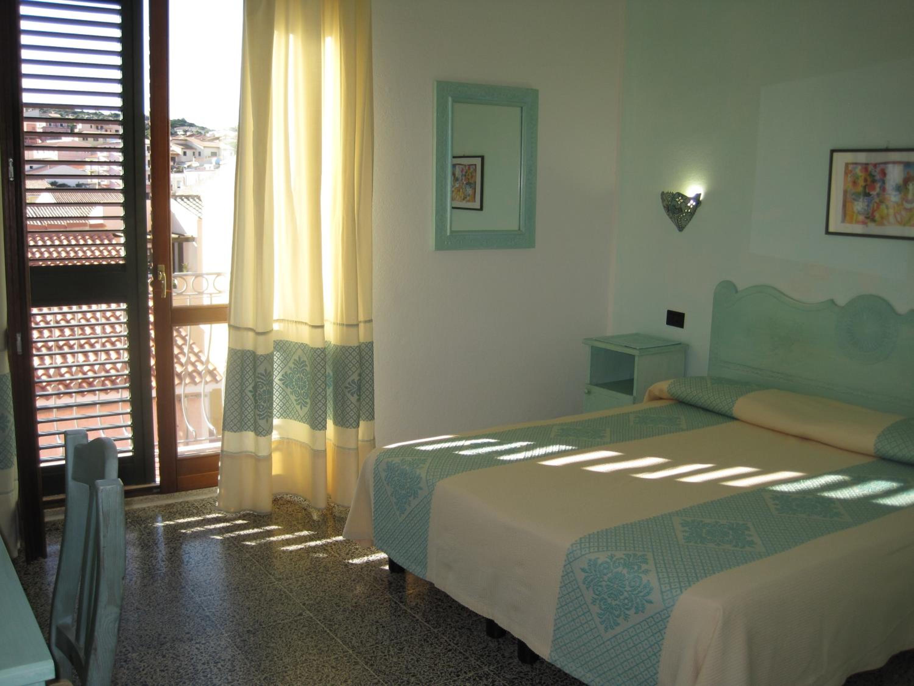 Comfort Double or Twin Room with Balcony photo 2