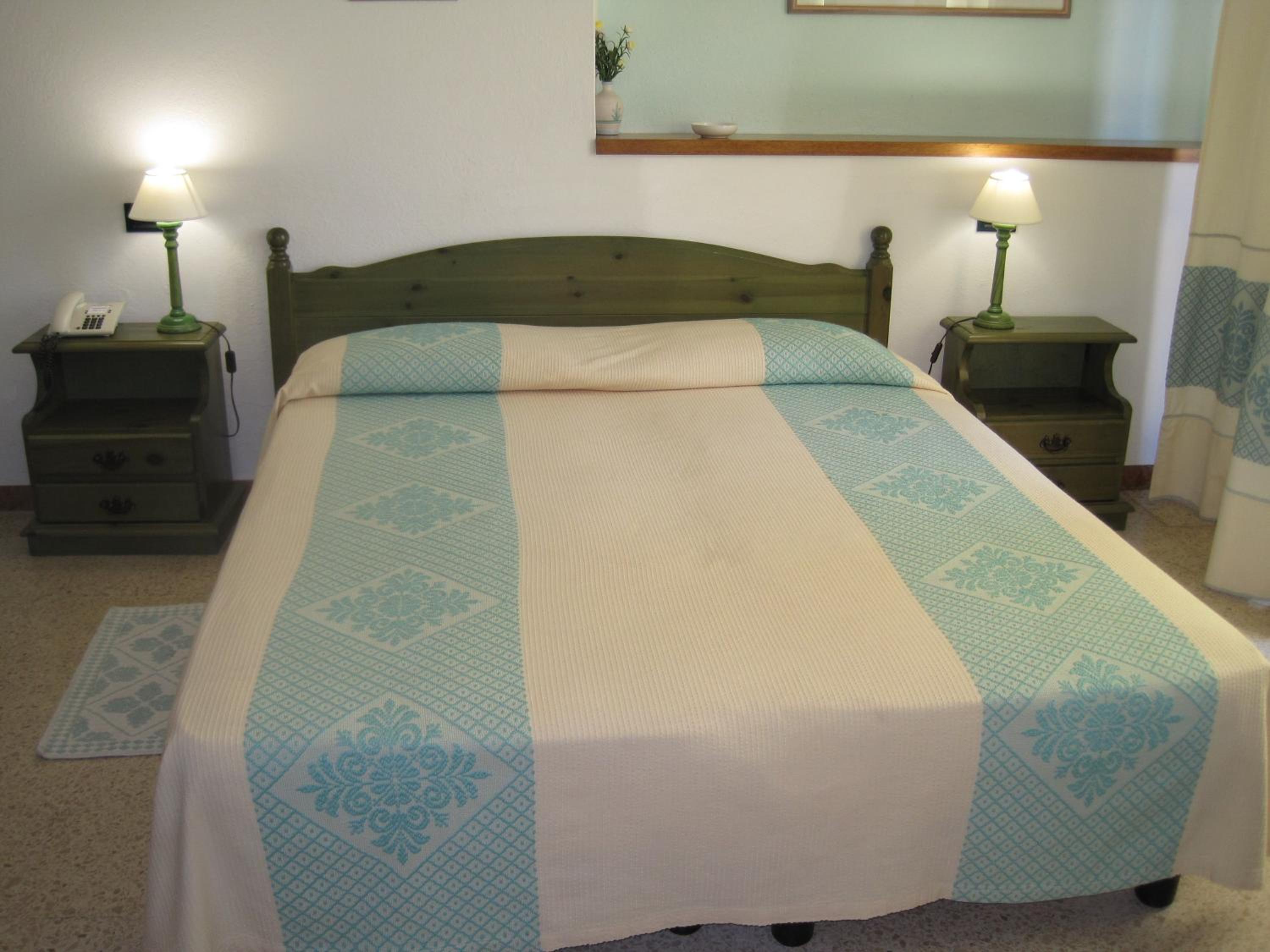 Economy Double or Twin Room with Balcony photo 3