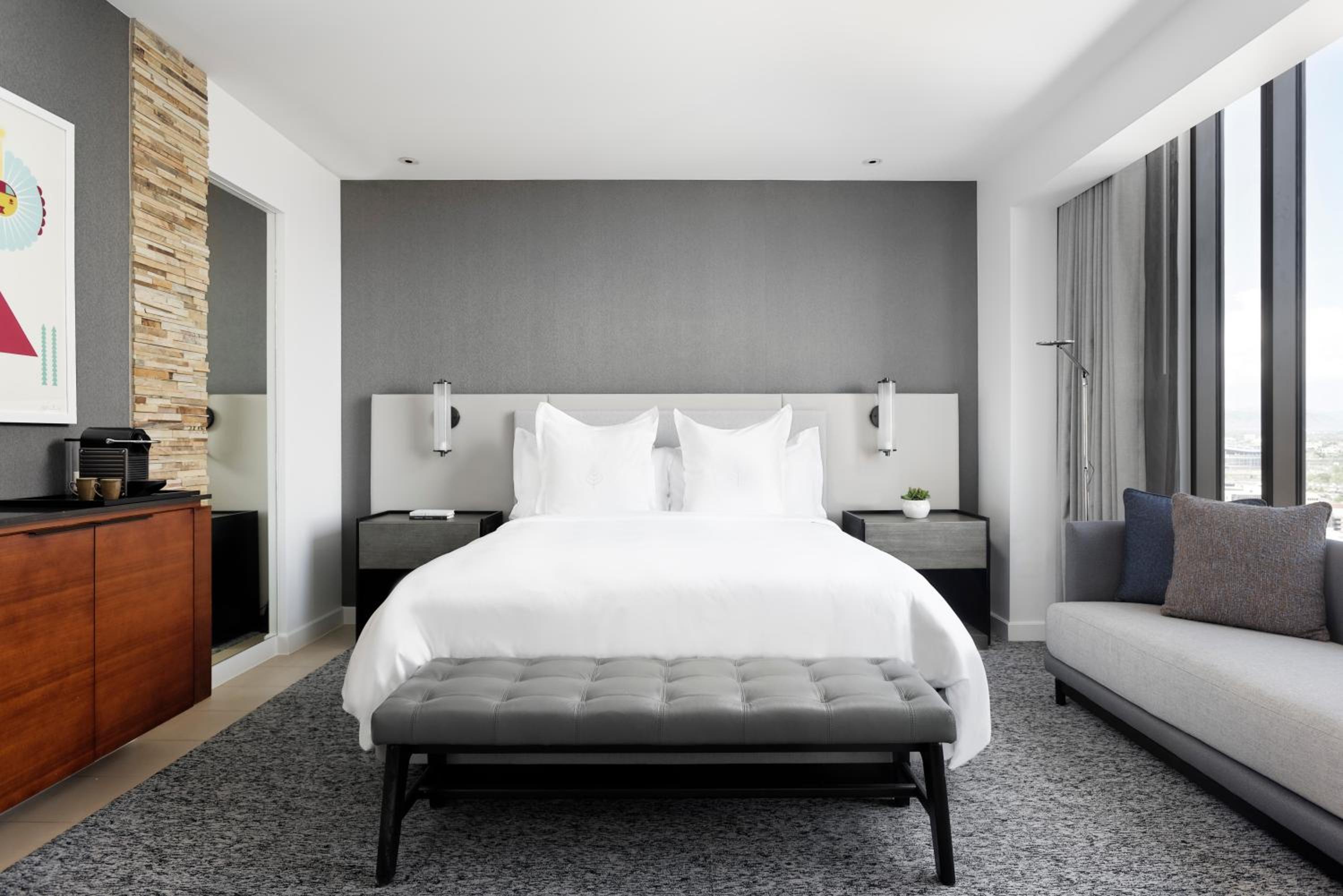 Superior King Room - Photo 1