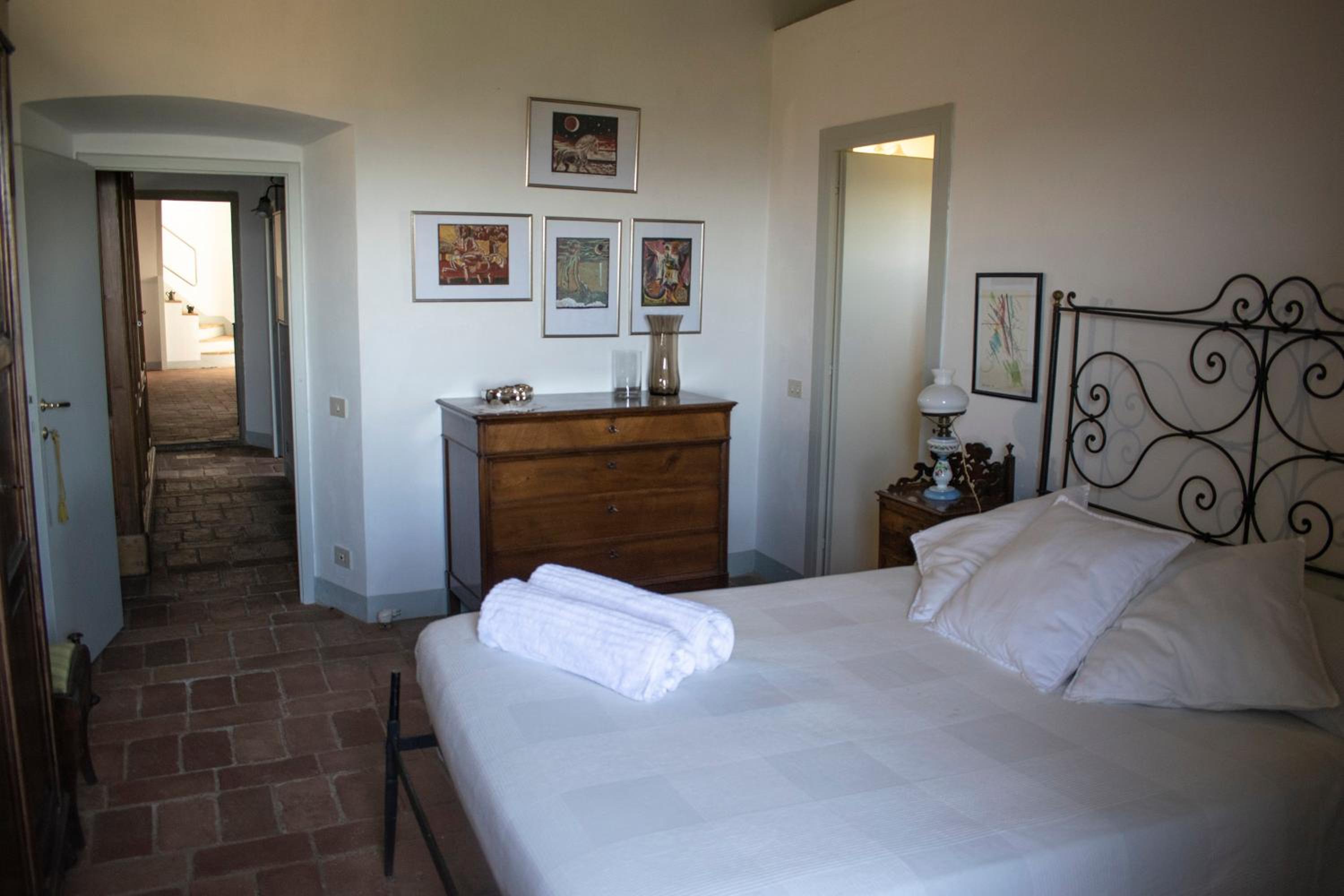 Double Room with Private Bathroom photo 2