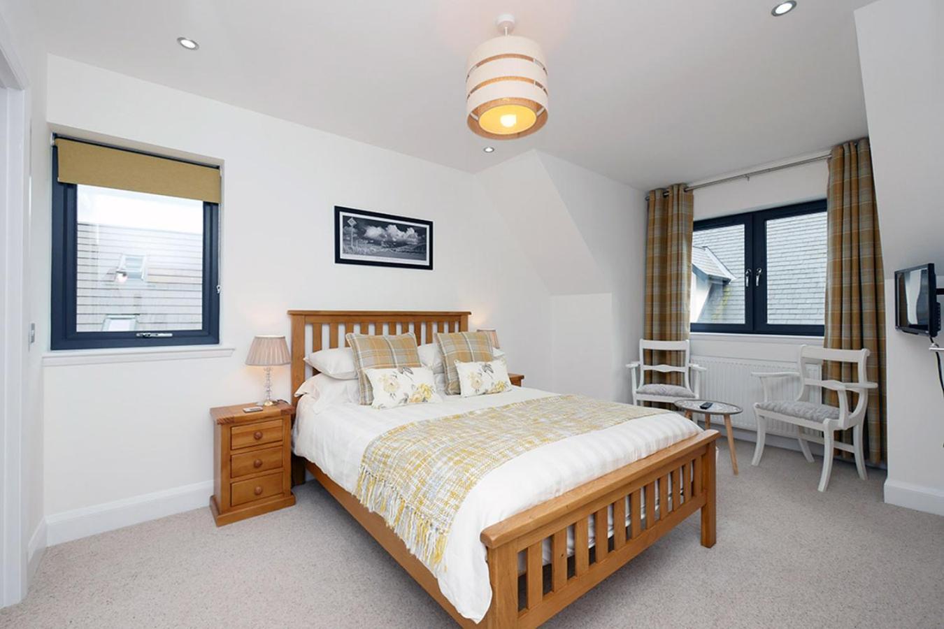 Deluxe Double Room with Shower