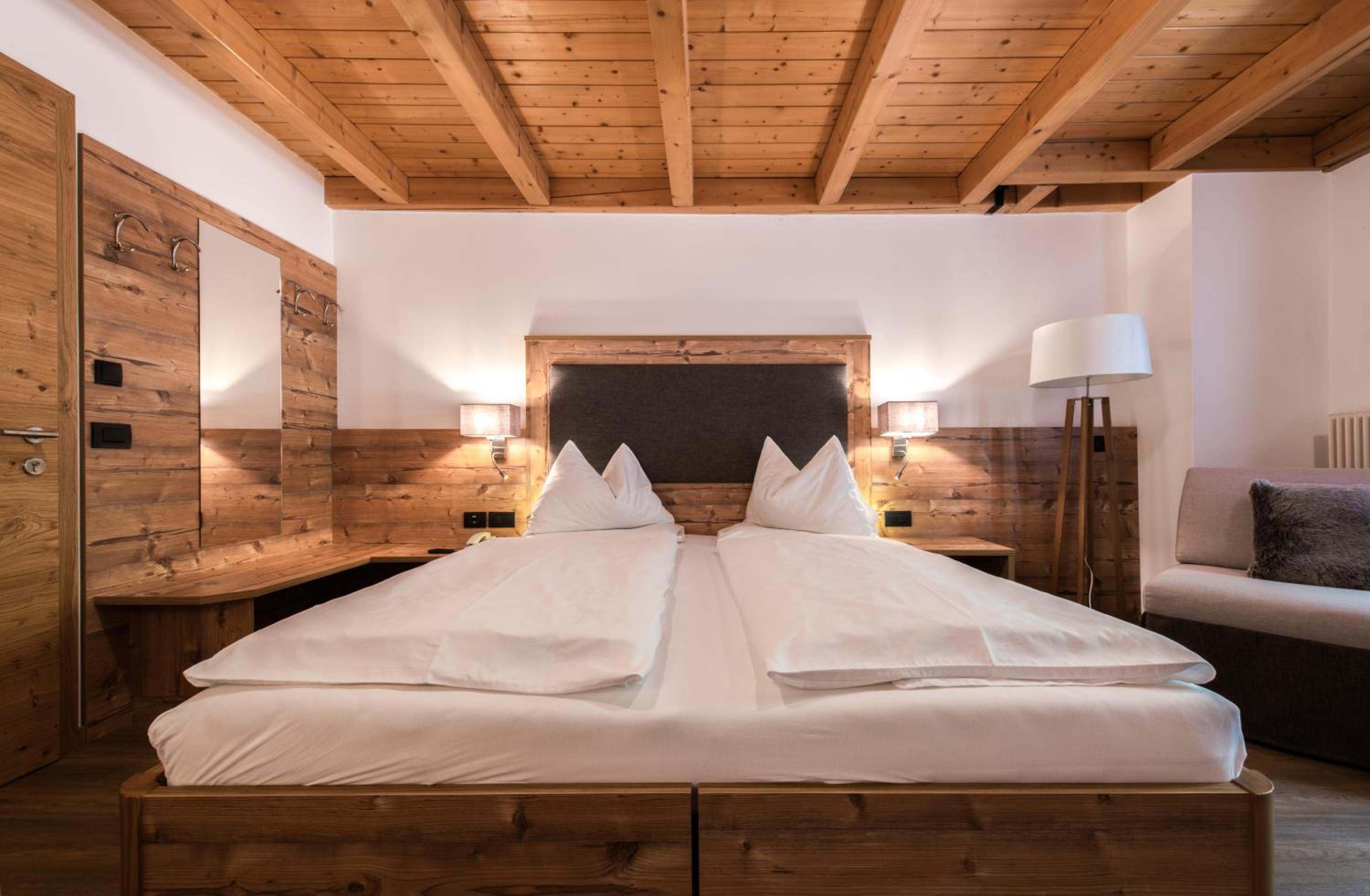Superior Double or Twin Room - Photo 2