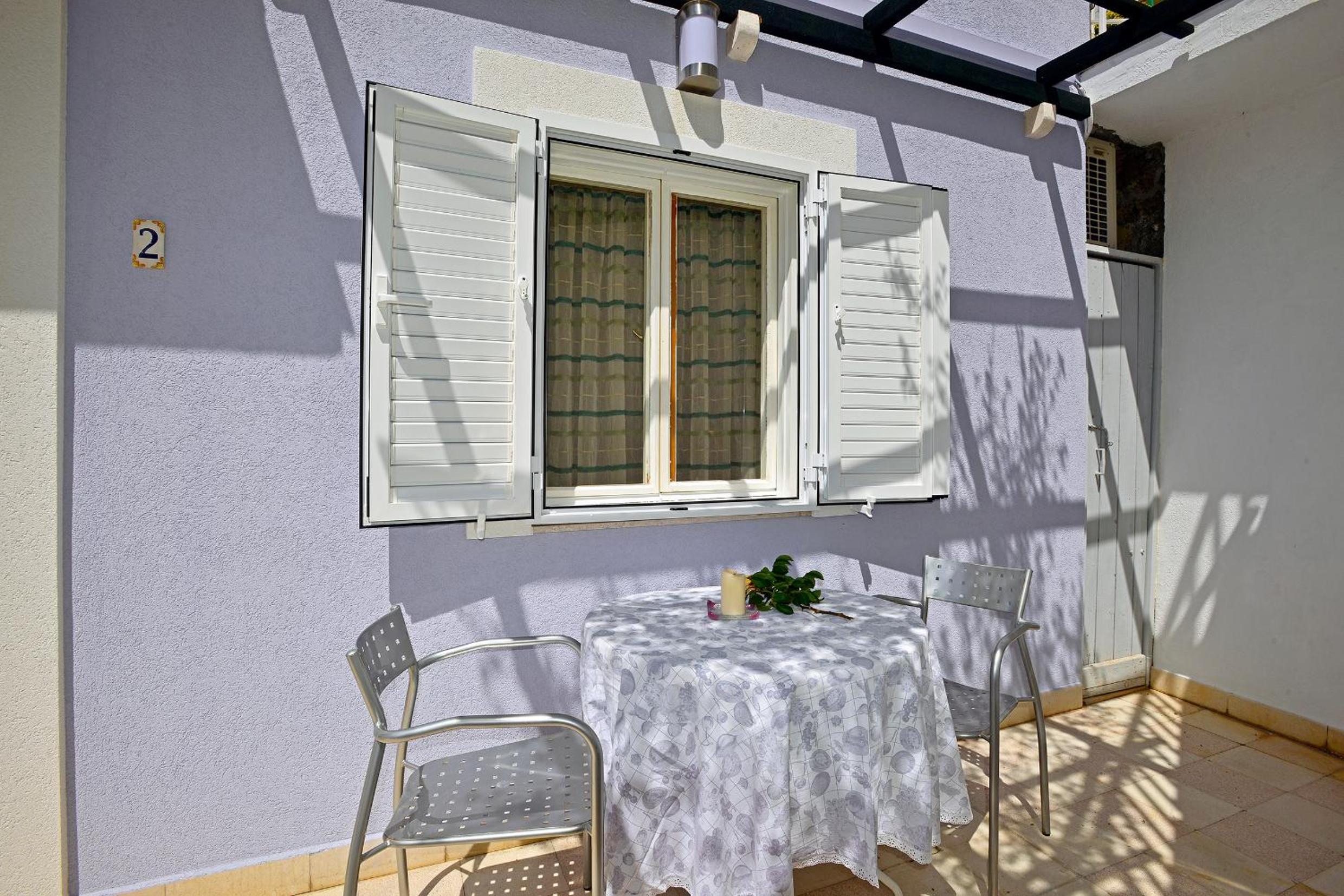 Studio Apartment with Terrace (2 Adults) photo 3