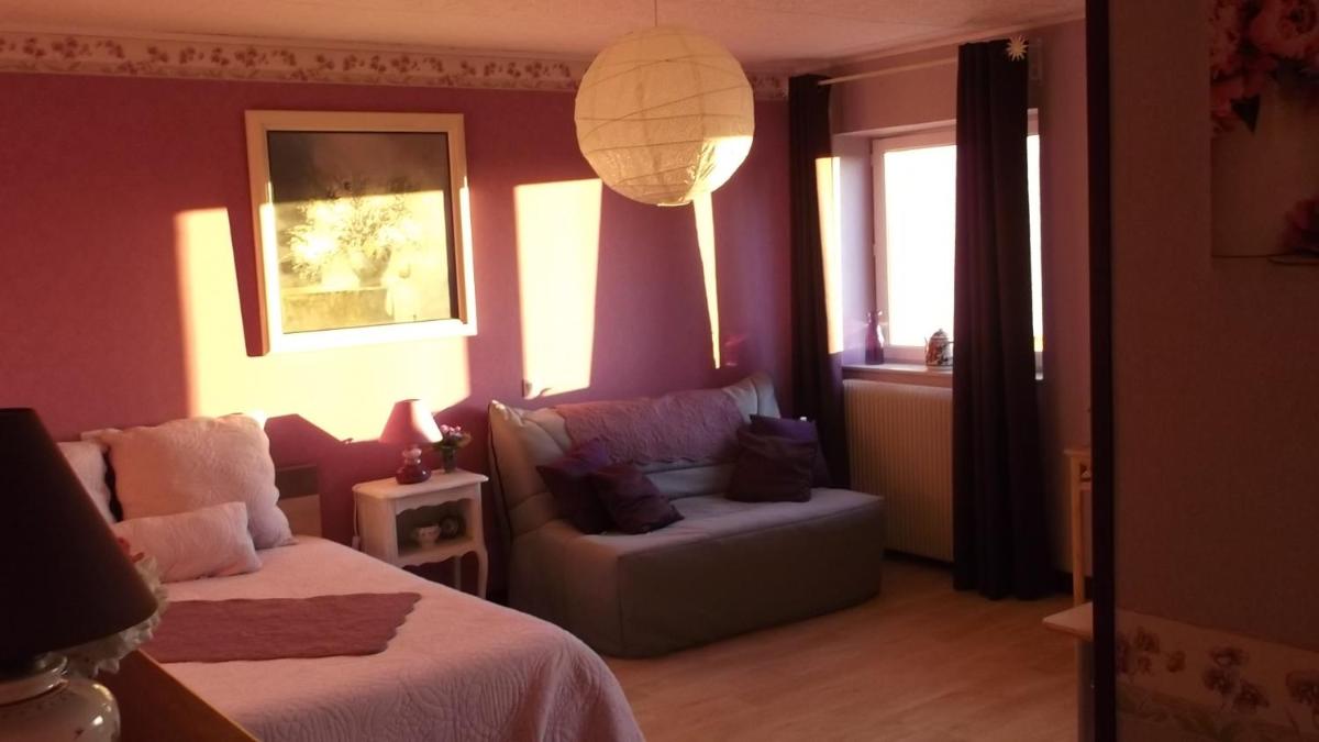 Double Room with Private Bathroom photo 1
