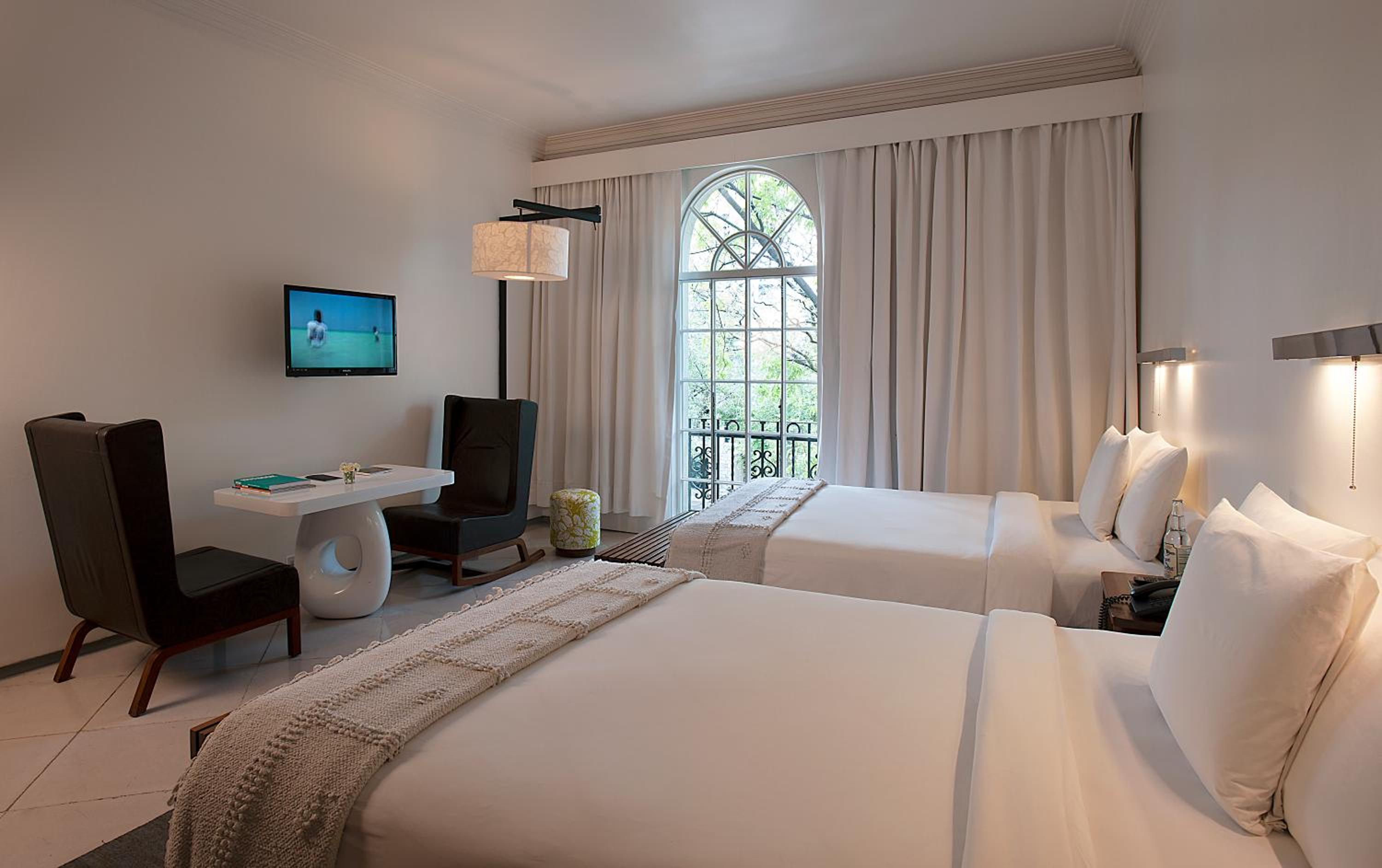 Queen Room with Two Queen Beds and Balcony - Photo 2