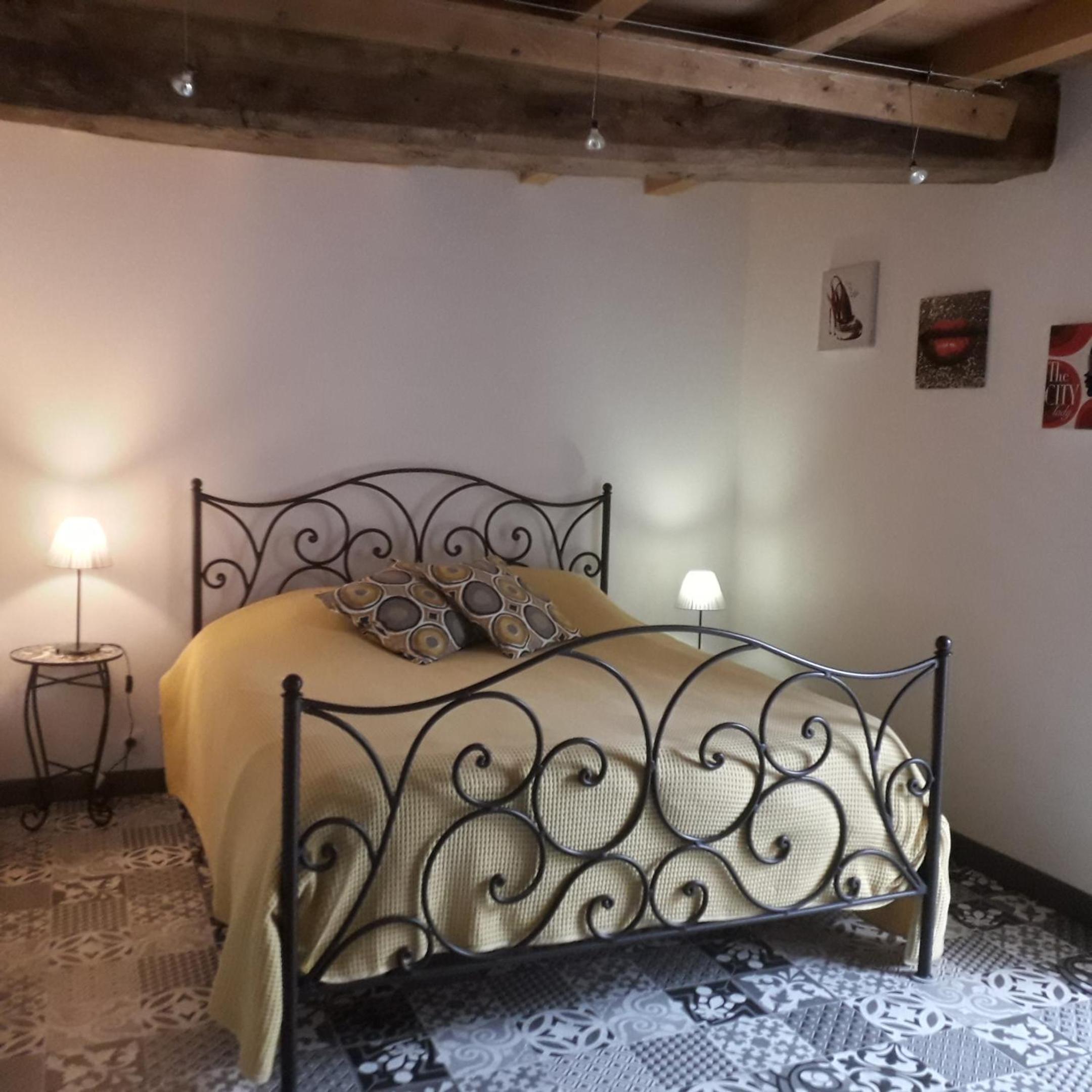 Double Room with Private Bathroom - Photo 1