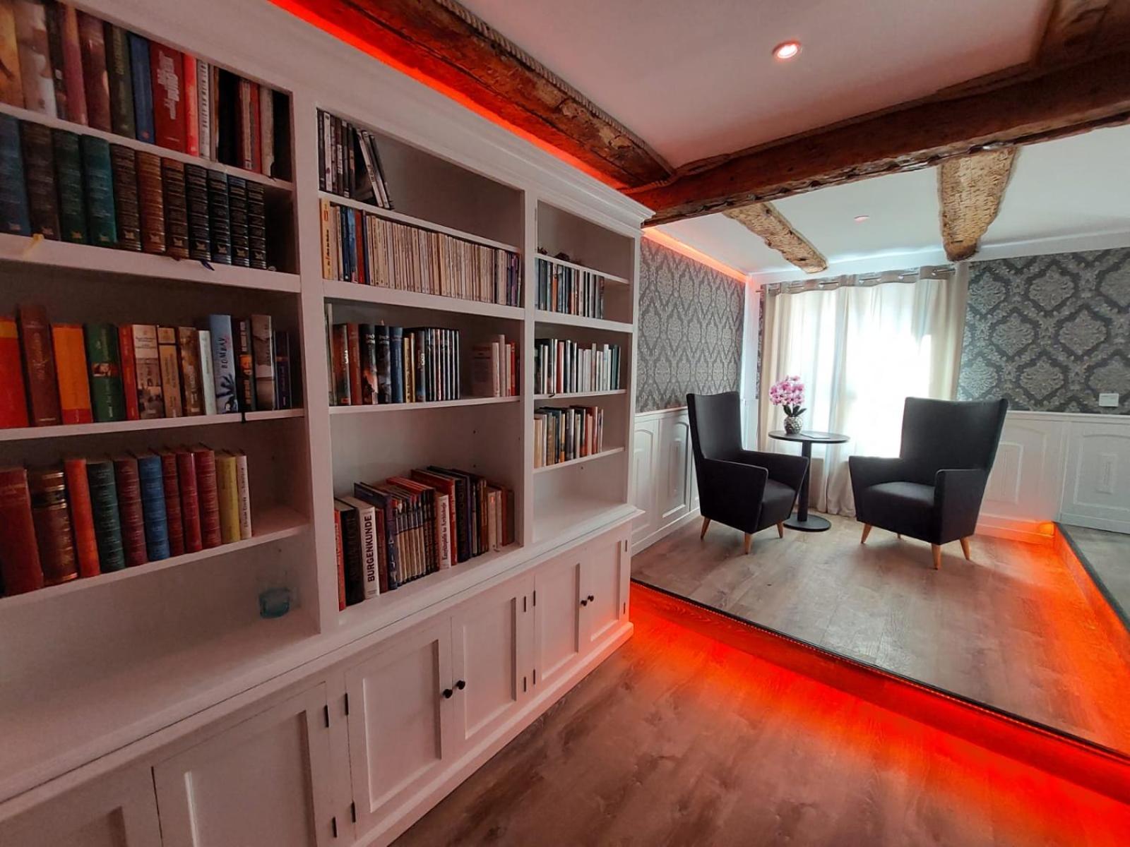 Two-Bedroom Apartment - Photo 14