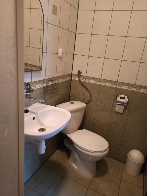 Quadruple Room with Bathroom photo 2
