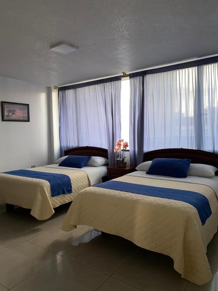 Twin Room with Bathroom photo 2