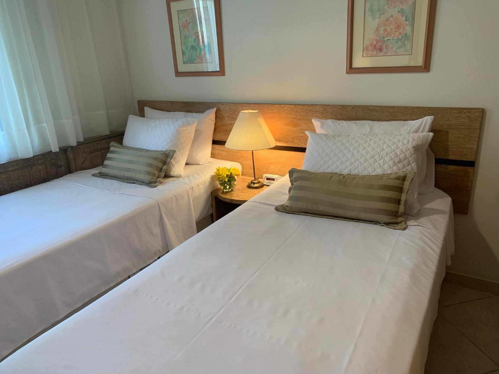 Standard Twin Room - Photo 8