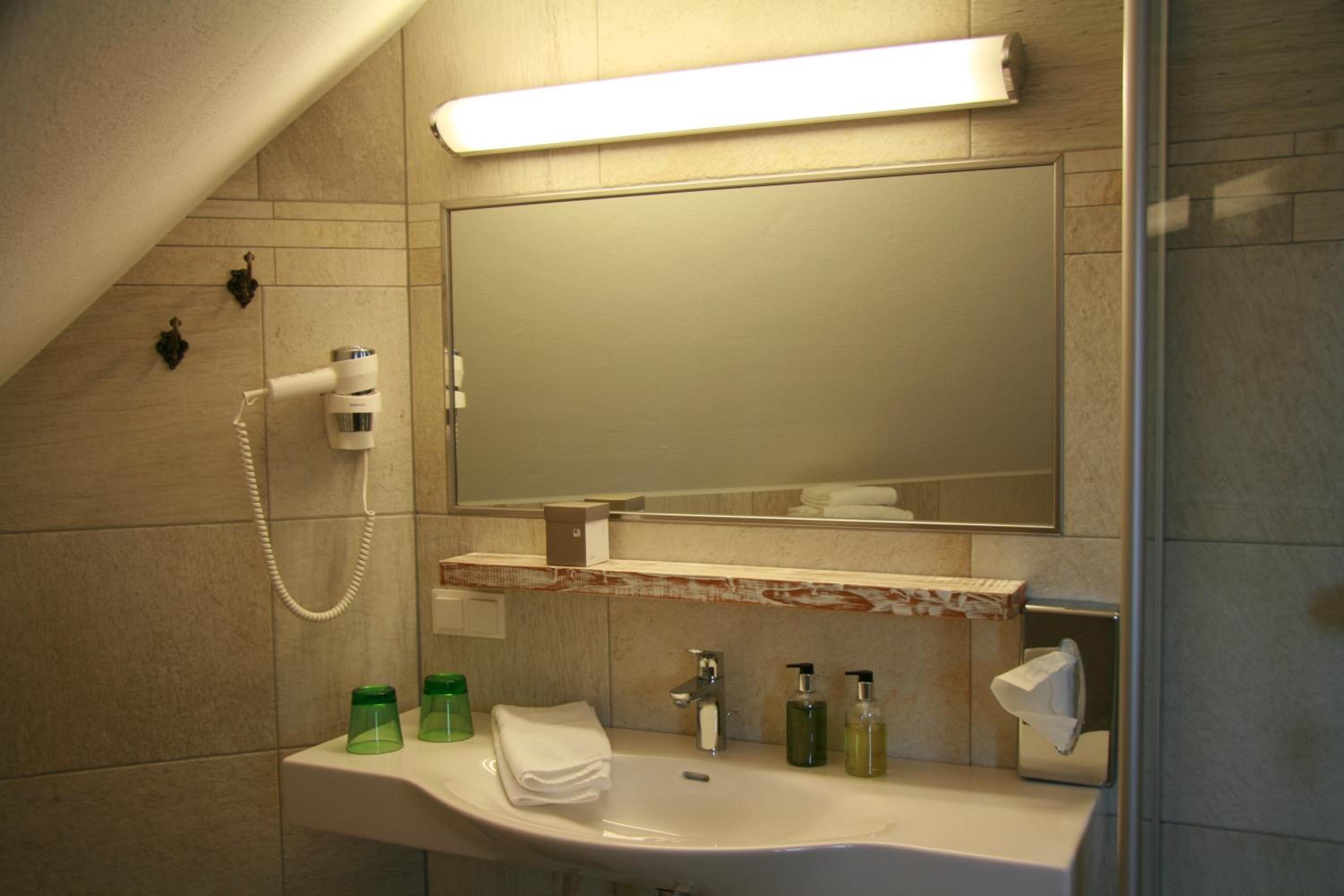 Comfort Double Room - Photo 8