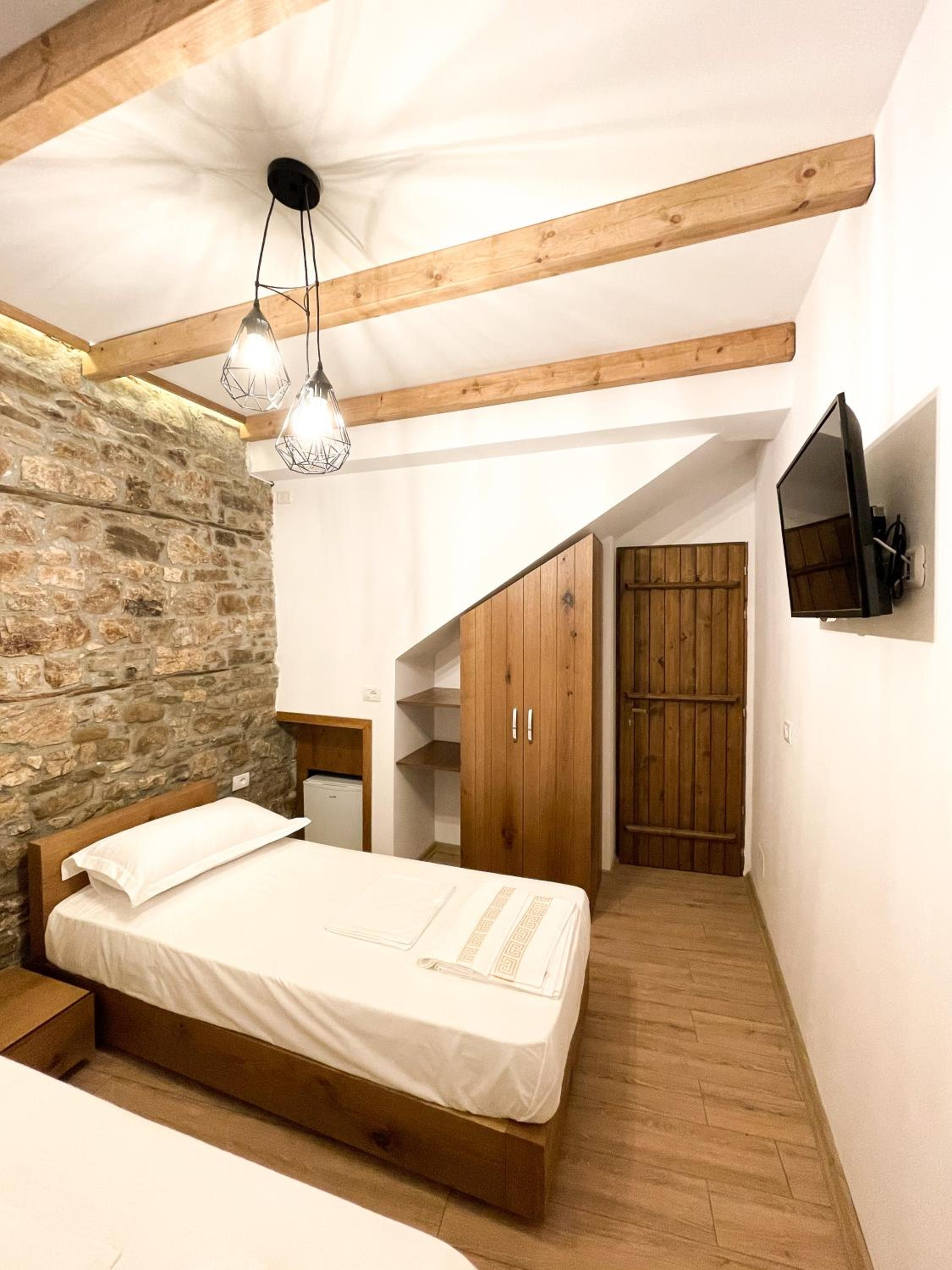Double or Twin Room photo 2