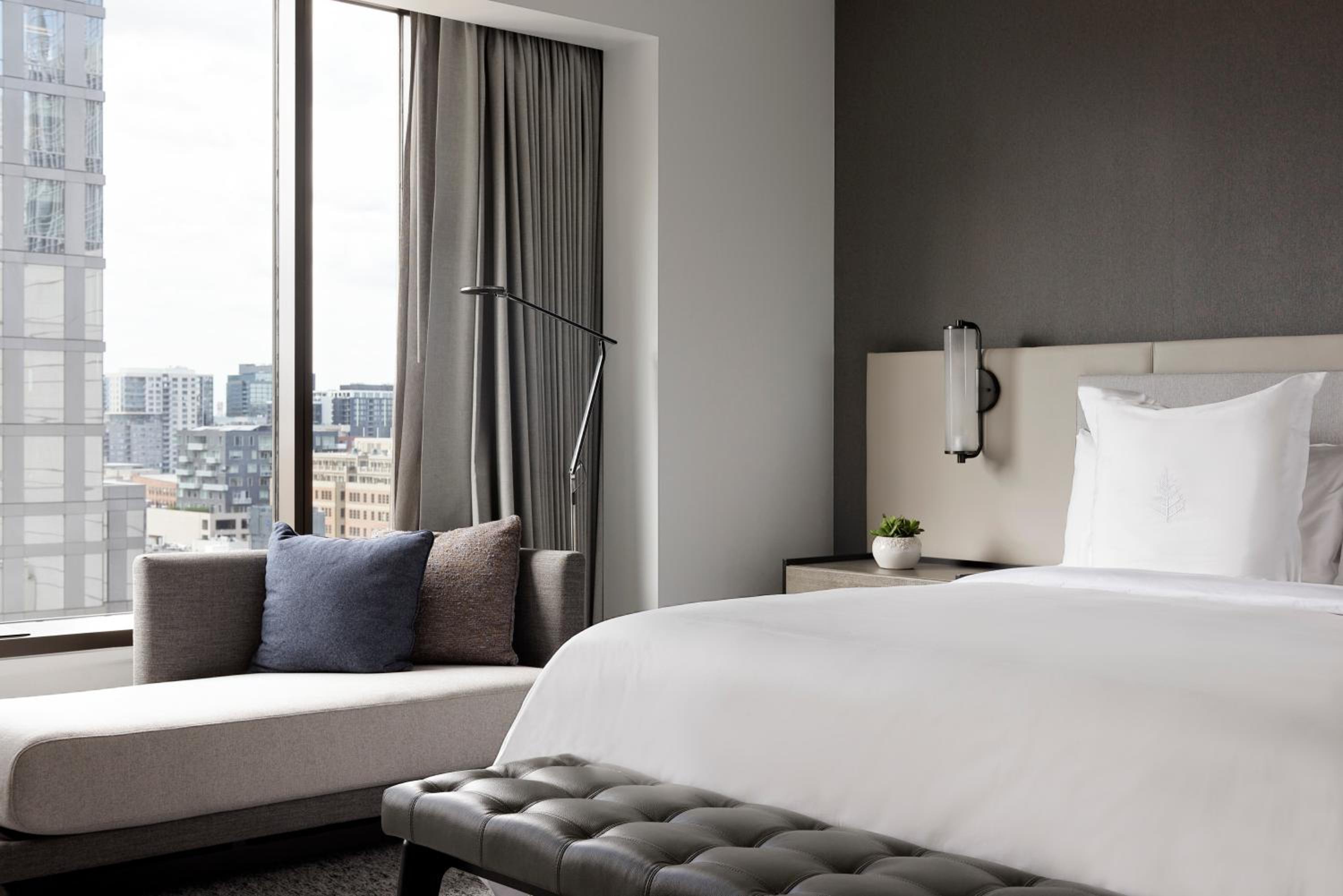 Deluxe Double Room with Two Double Beds - Photo 3