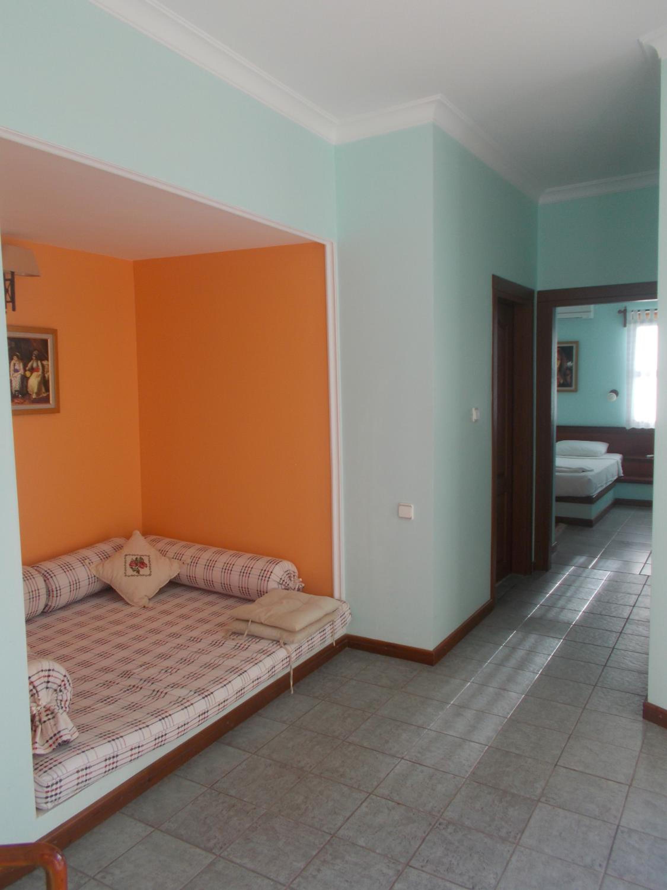 Two-Bedroom Apartment (4 Adults)