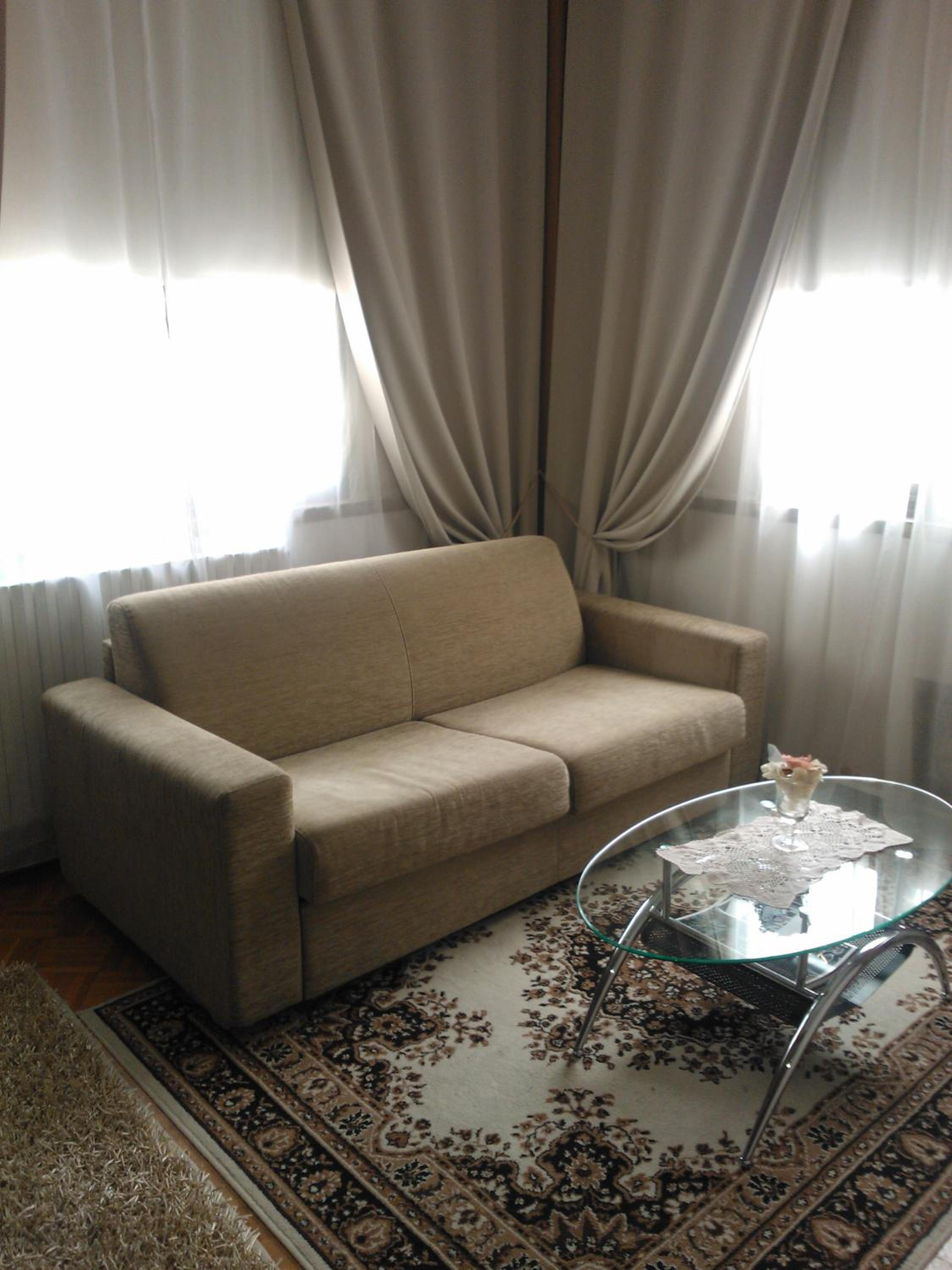 Double Room - Photo 17