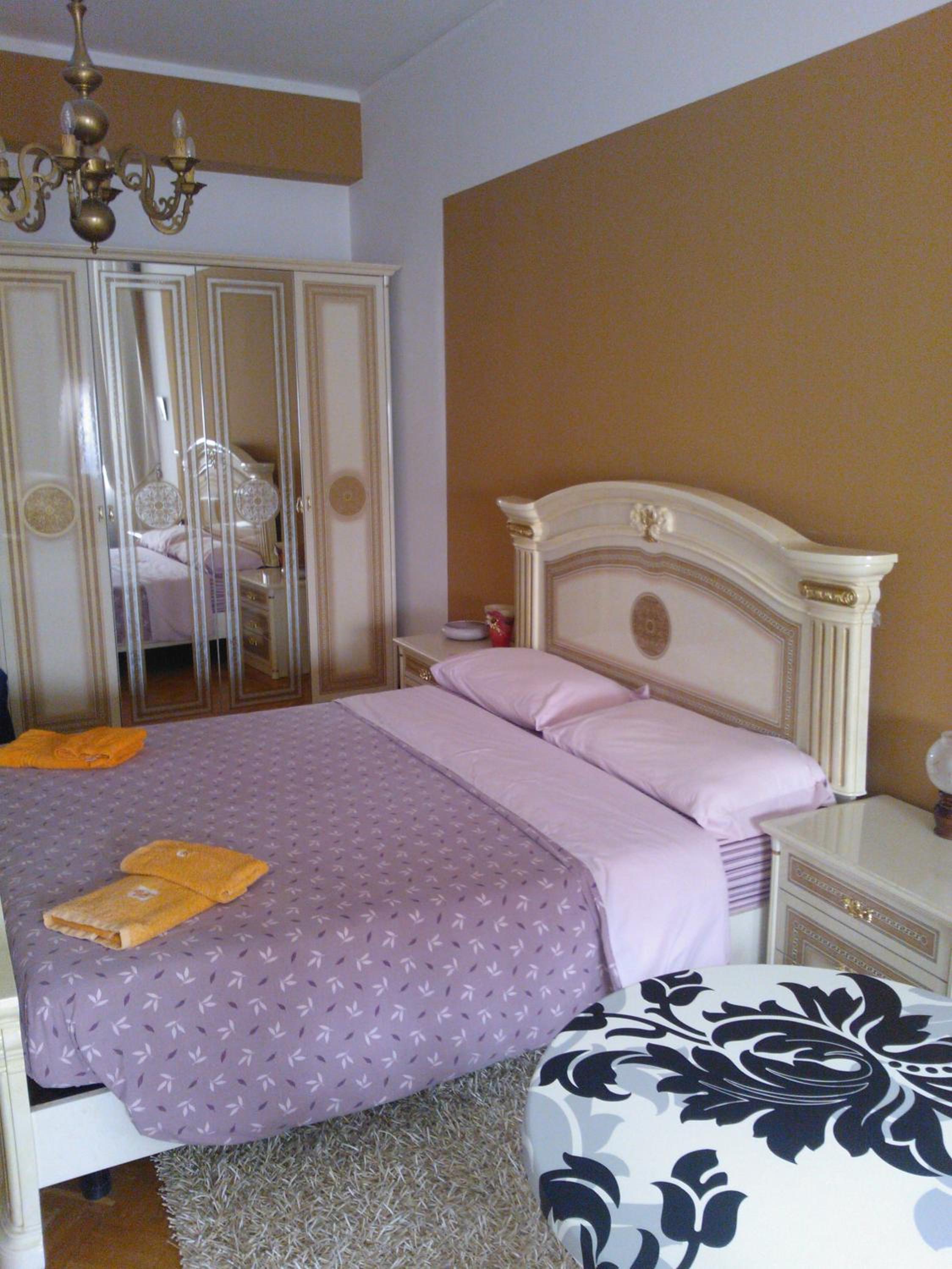 Double Room - Photo 16