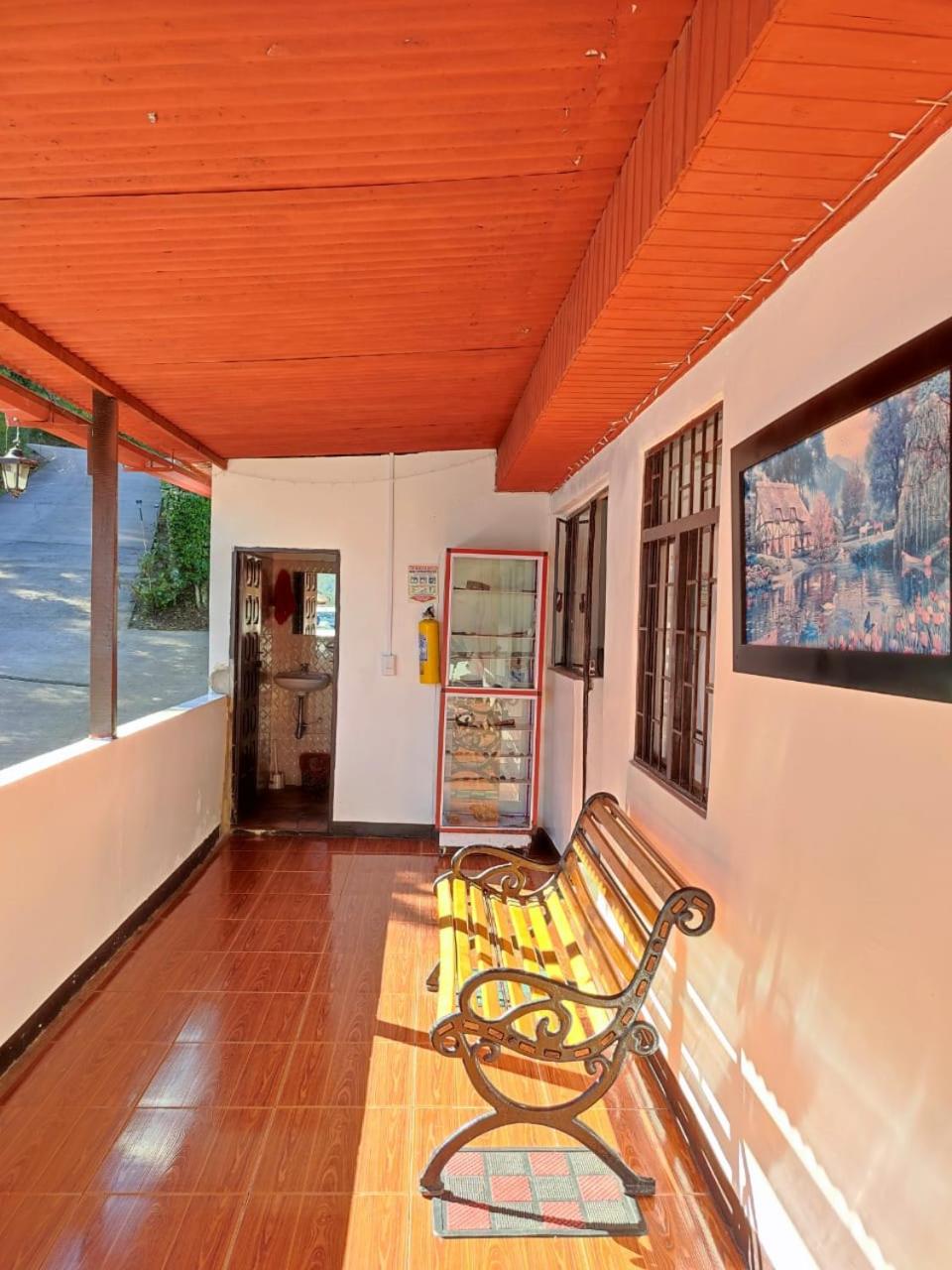 Four-Bedroom House photo 3