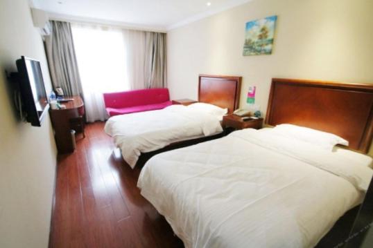 Mainland Chinese Citizens - Deluxe Twin Room photo 3