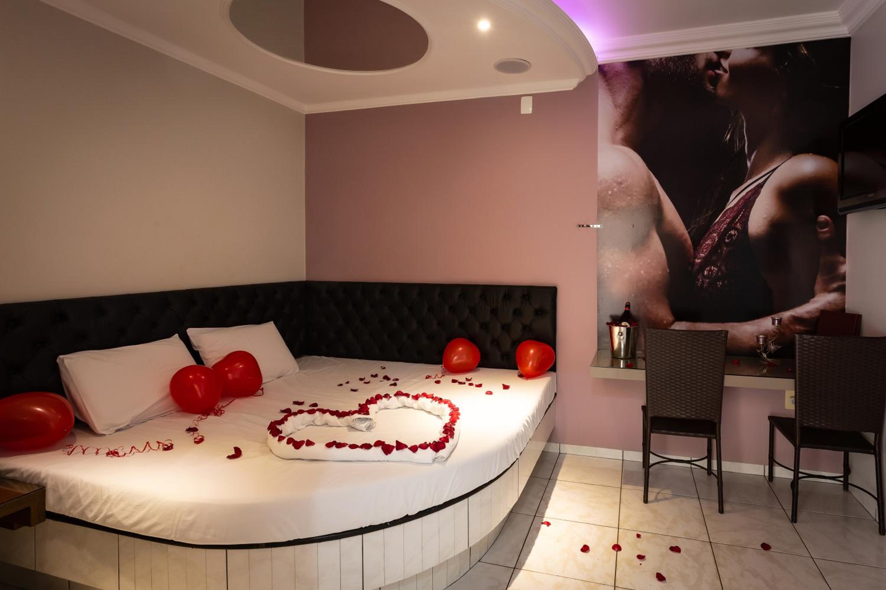 Standard Suite - Photo 3