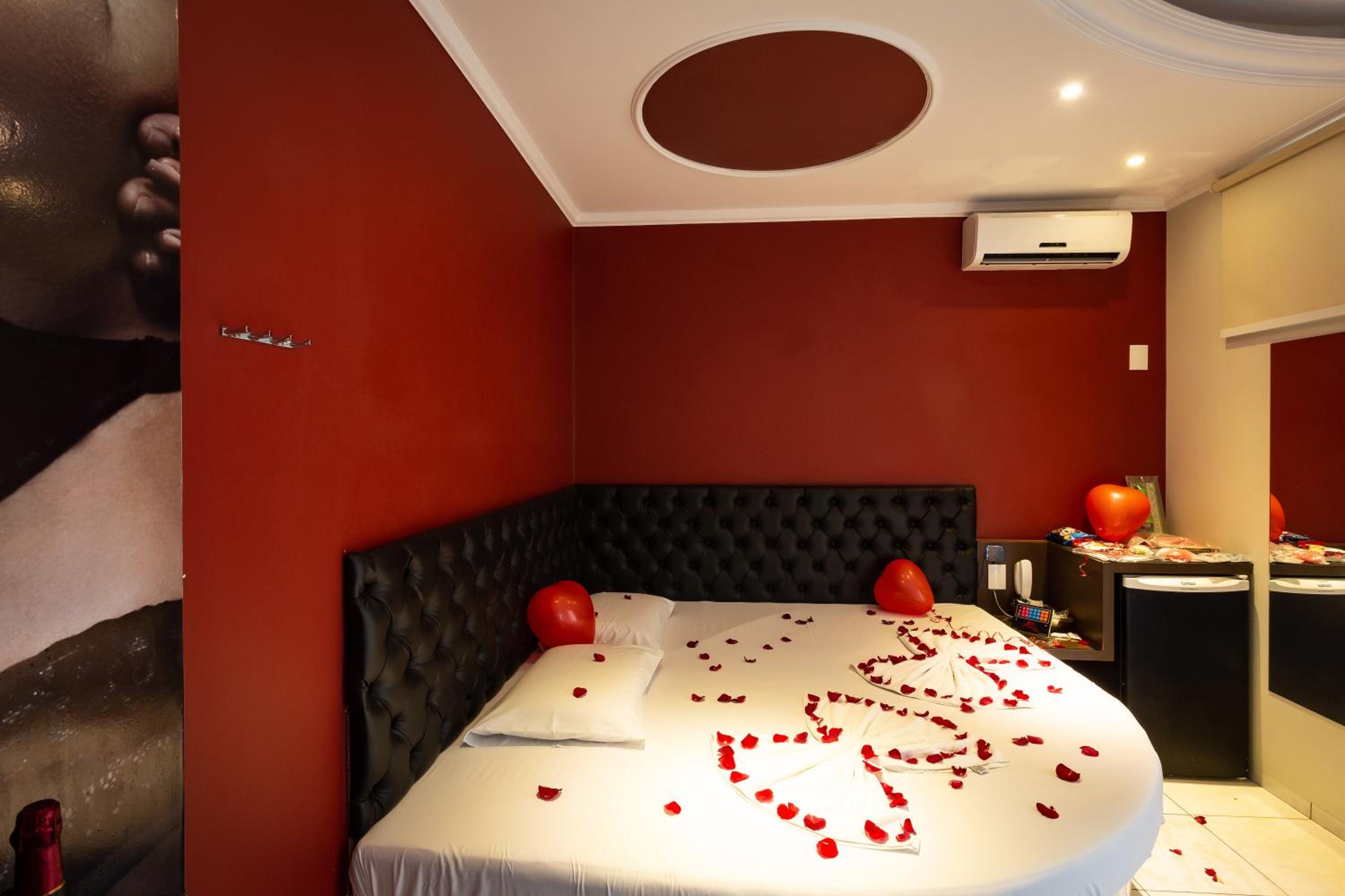 Standard Suite - Photo 4
