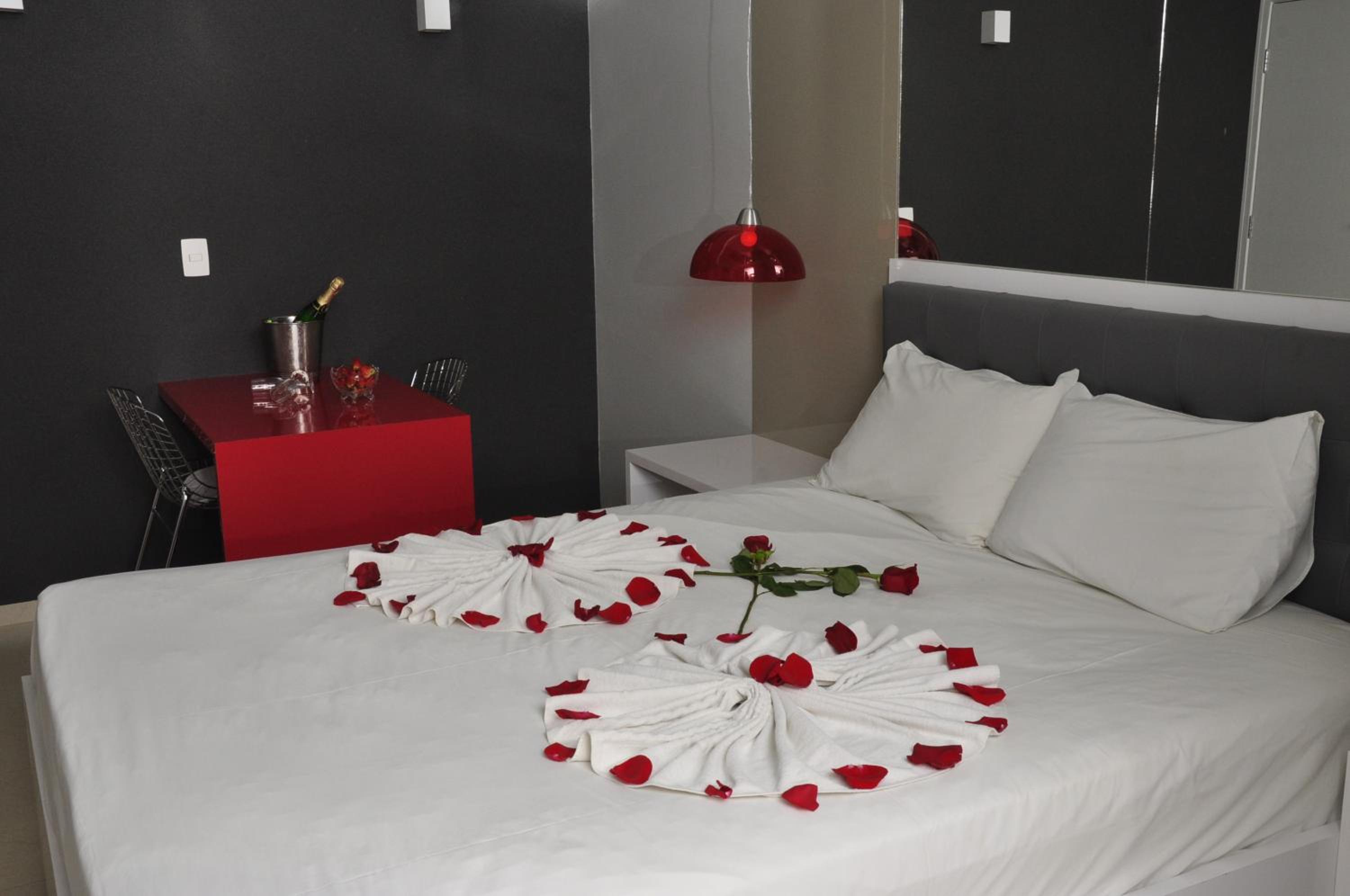 Deluxe Suite - Photo 5