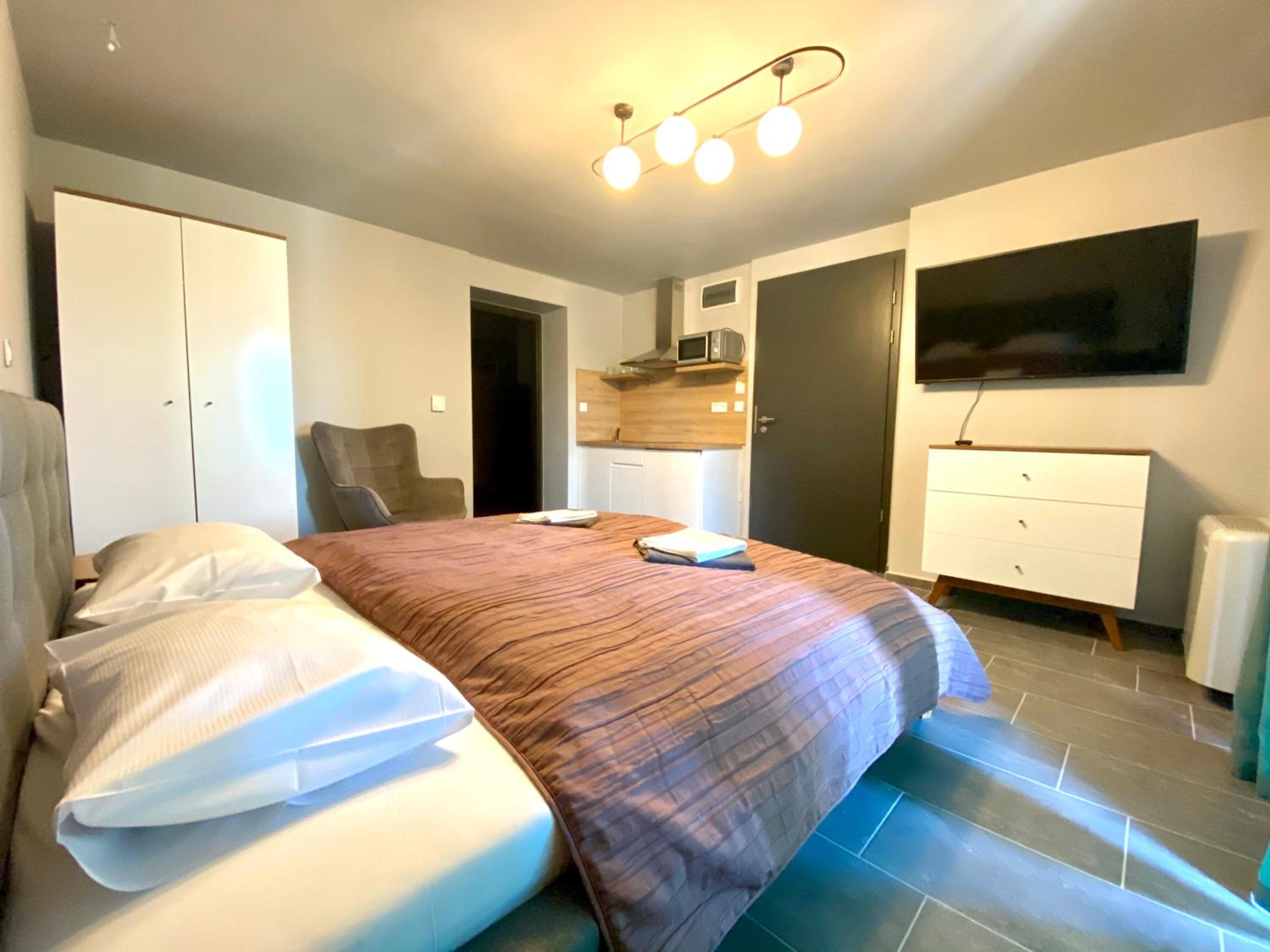 Apartment - Ground Floor photo 2