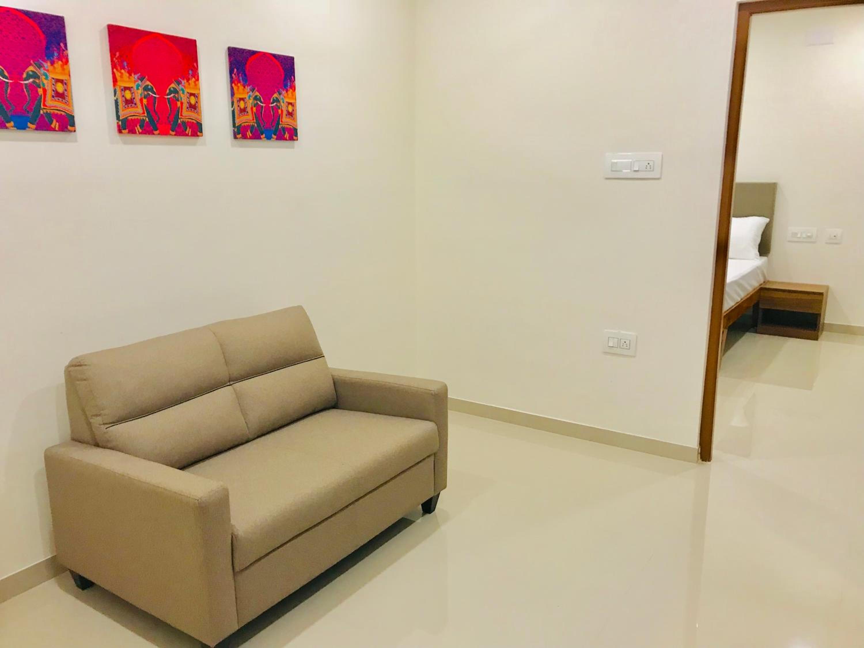 Standard Double Room - Photo 2