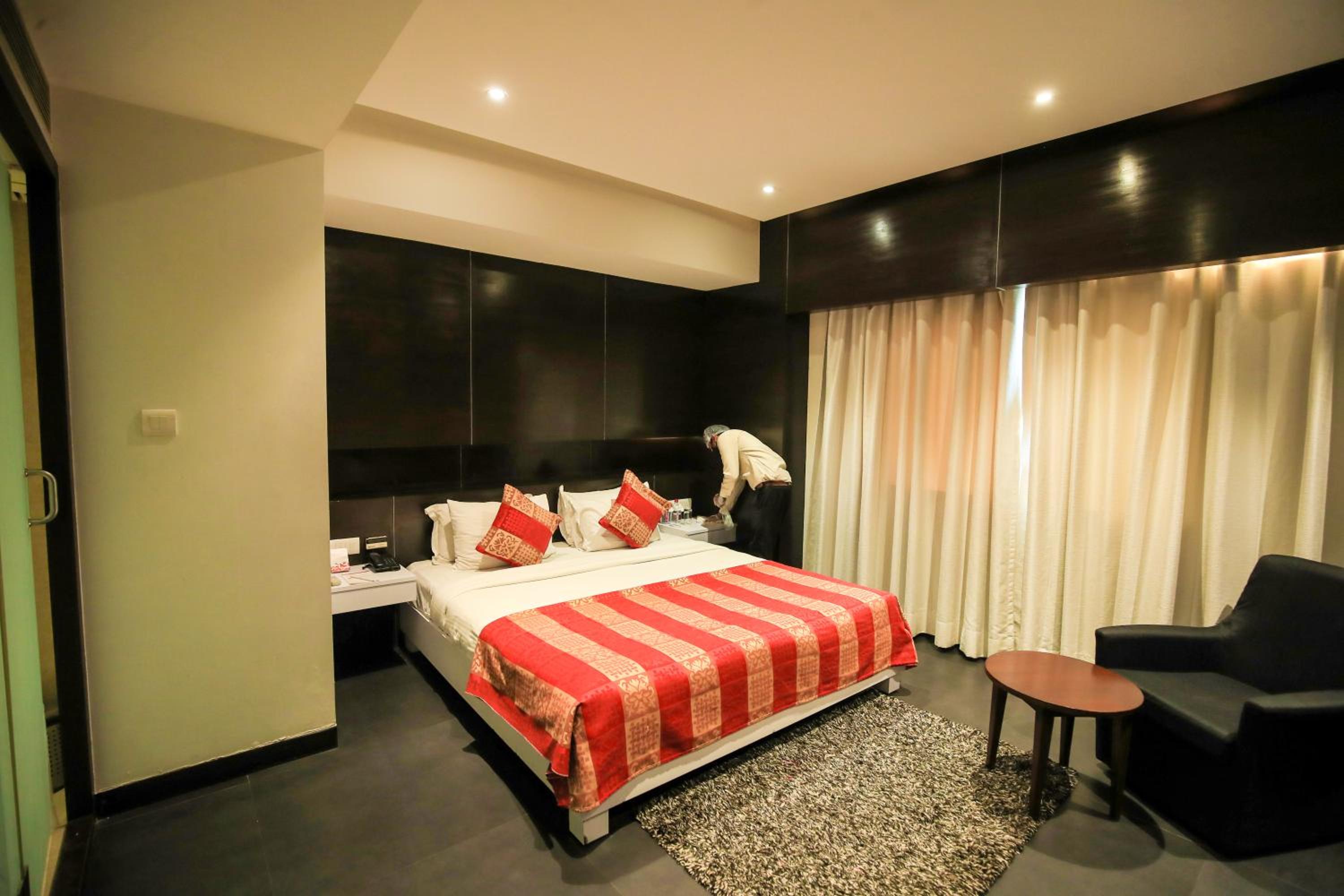Premium Double Room - Photo 8