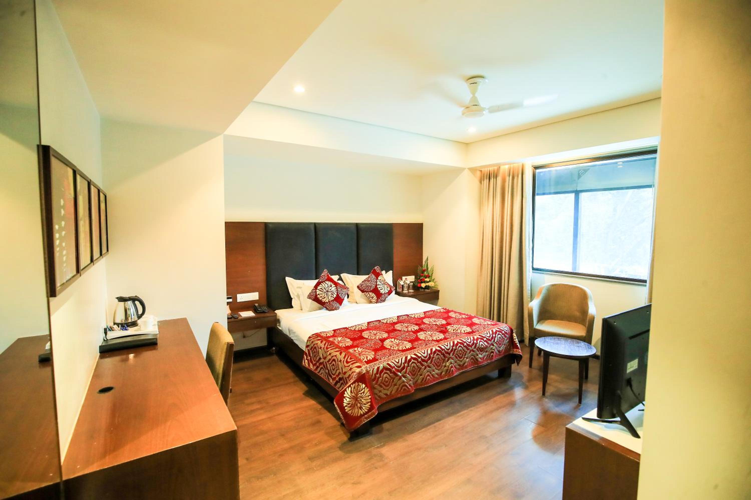 Premium Double Room - Photo 3