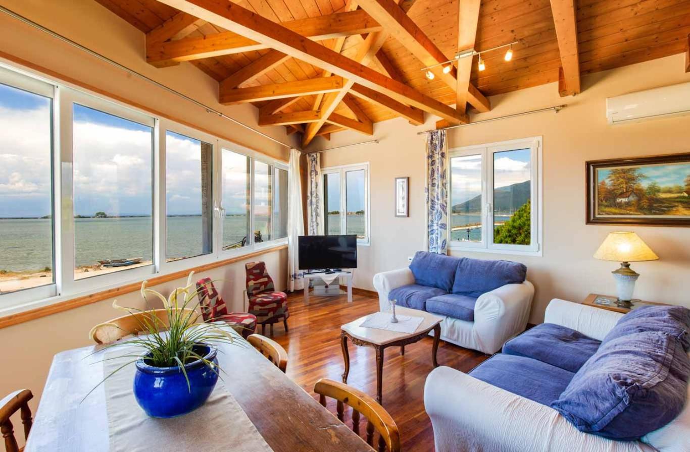 Deluxe Two-Bedroom Apartment